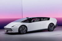 The Honda 0 Saloon features a one-motion form