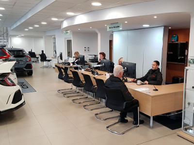 Our new Service Reception desks with customer seating