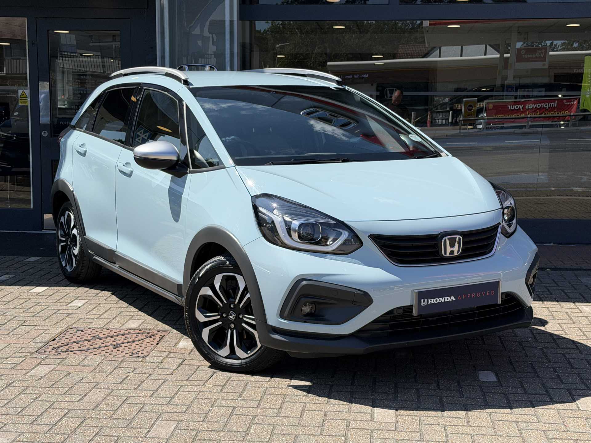 Honda Jazz 1.5 i-MMD Hybrid Crosstar EX 5dr eCVT - Image 1