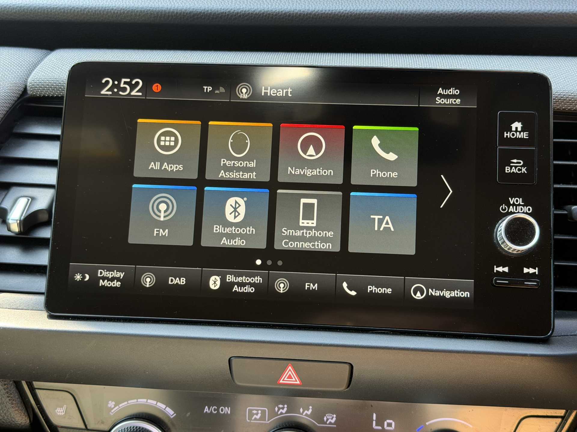 Honda Jazz 1.5 i-MMD Hybrid Crosstar EX 5dr eCVT - Image 16