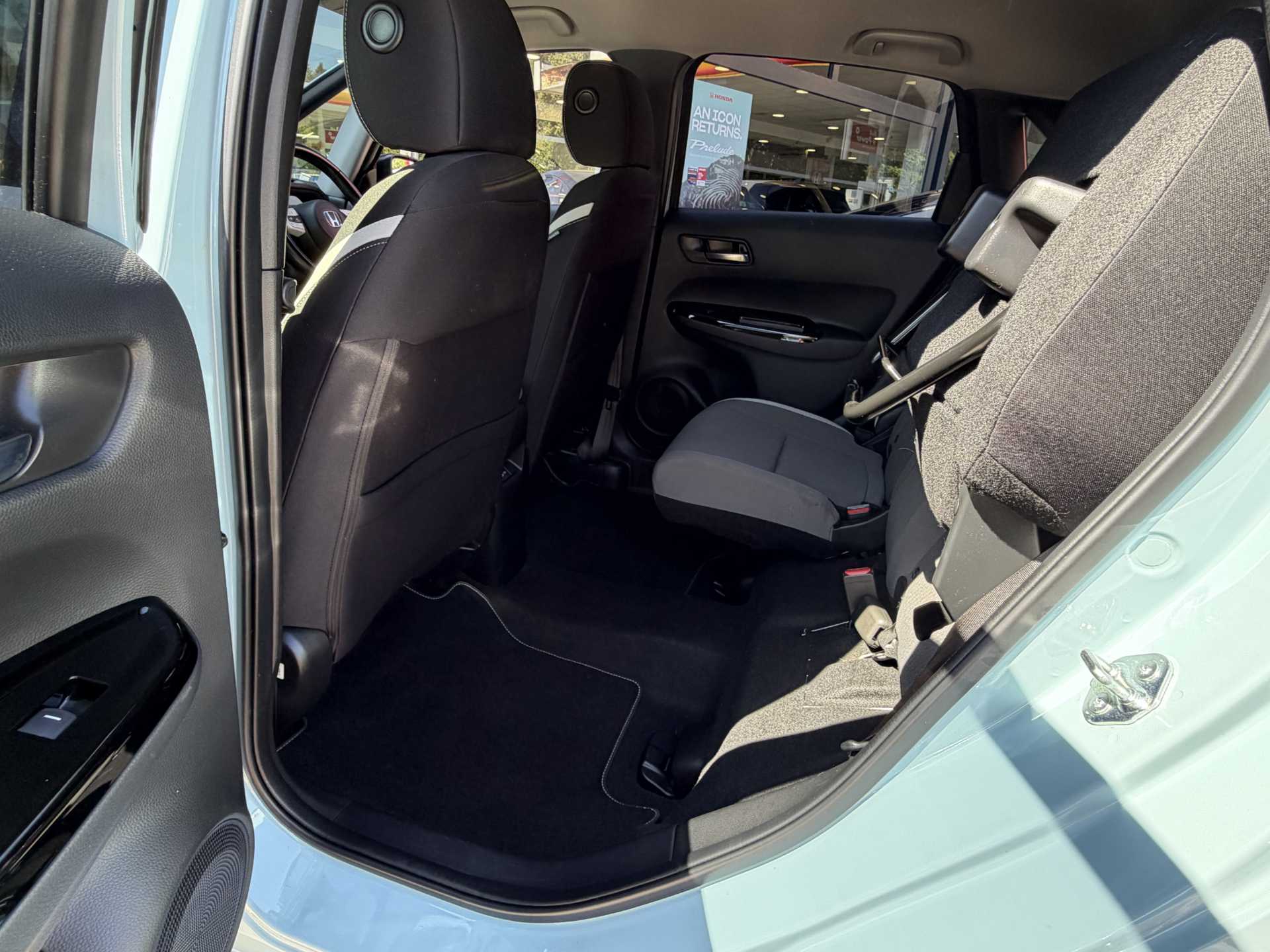 Honda Jazz 1.5 i-MMD Hybrid Crosstar EX 5dr eCVT - Image 18