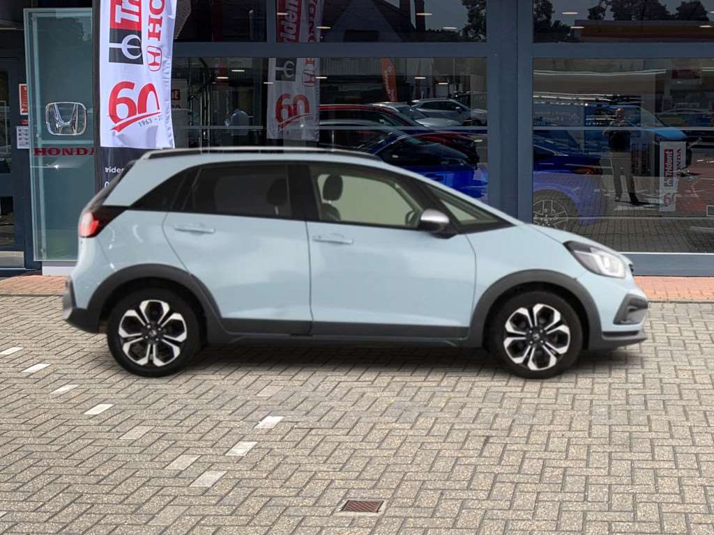Honda Jazz 1.5 i-MMD Hybrid Crosstar EX 5dr eCVT - Image 5
