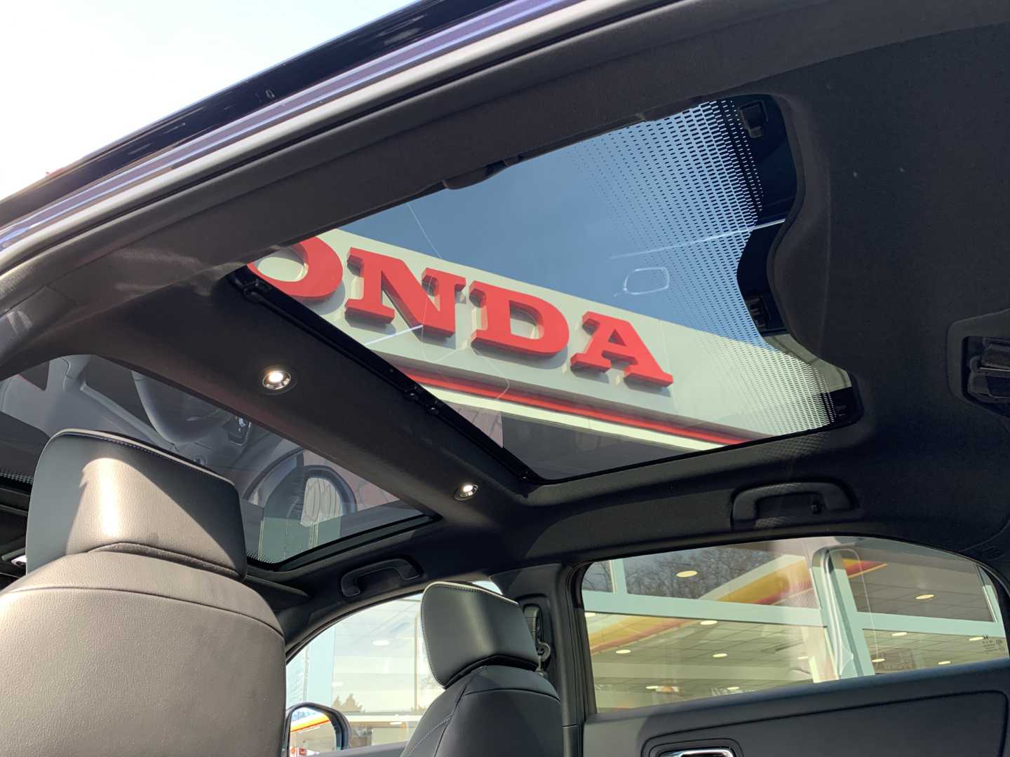 Honda e-Ny1 150kW Advance 69kWh 5dr Auto - Image 18