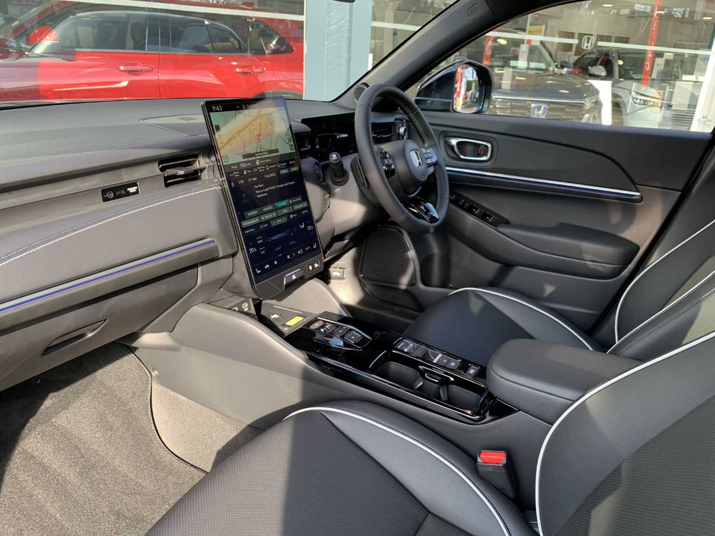 Honda e-Ny1 150kW Advance 69kWh 5dr Auto - Image 2