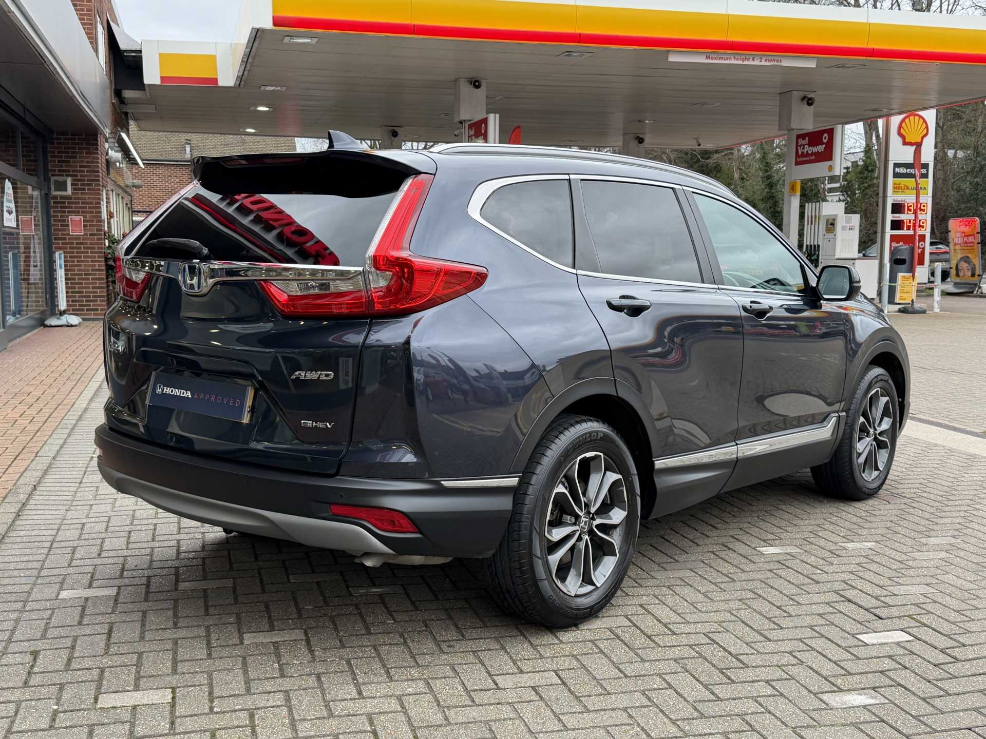 Honda CR-V 2.0 i-MMD Hybrid EX 5dr eCVT - Image 12