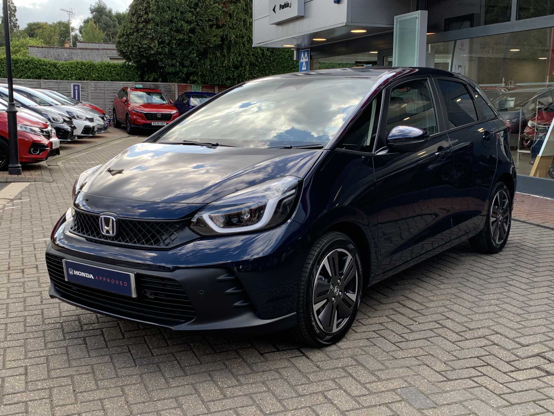 Honda Jazz 1.5 i-MMD Hybrid Advance 5dr eCVT - Image 10