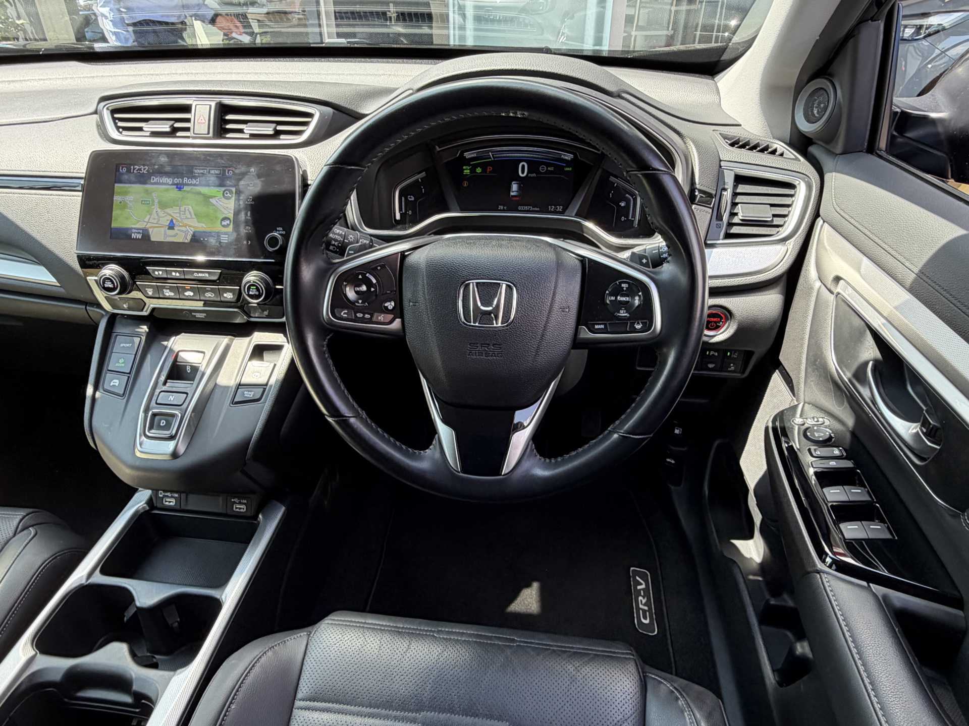 Honda CR-V 2.0 i-MMD Hybrid SR 2WD 5dr eCVT - Image 18