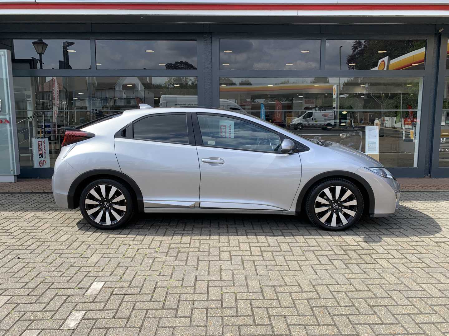Honda CIVIC 1.8 i-VTEC SR 5dr Auto [DASP] - Image 5