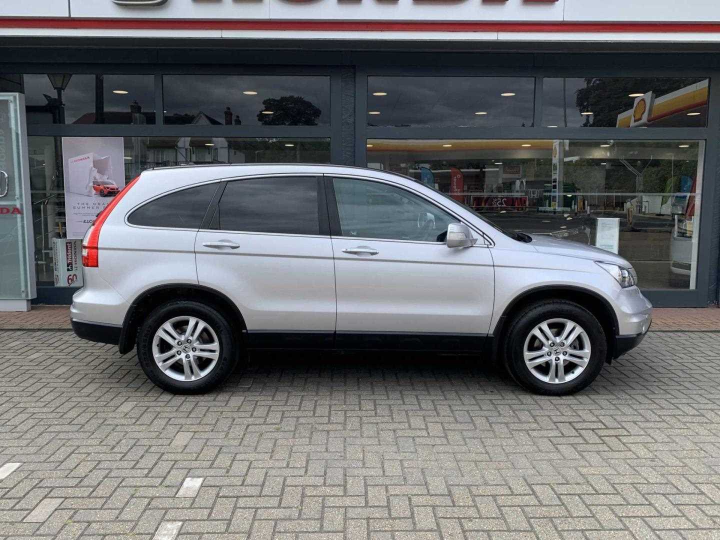 Honda CR-V 2.0 i-VTEC SE+ 5dr Auto - Image 5
