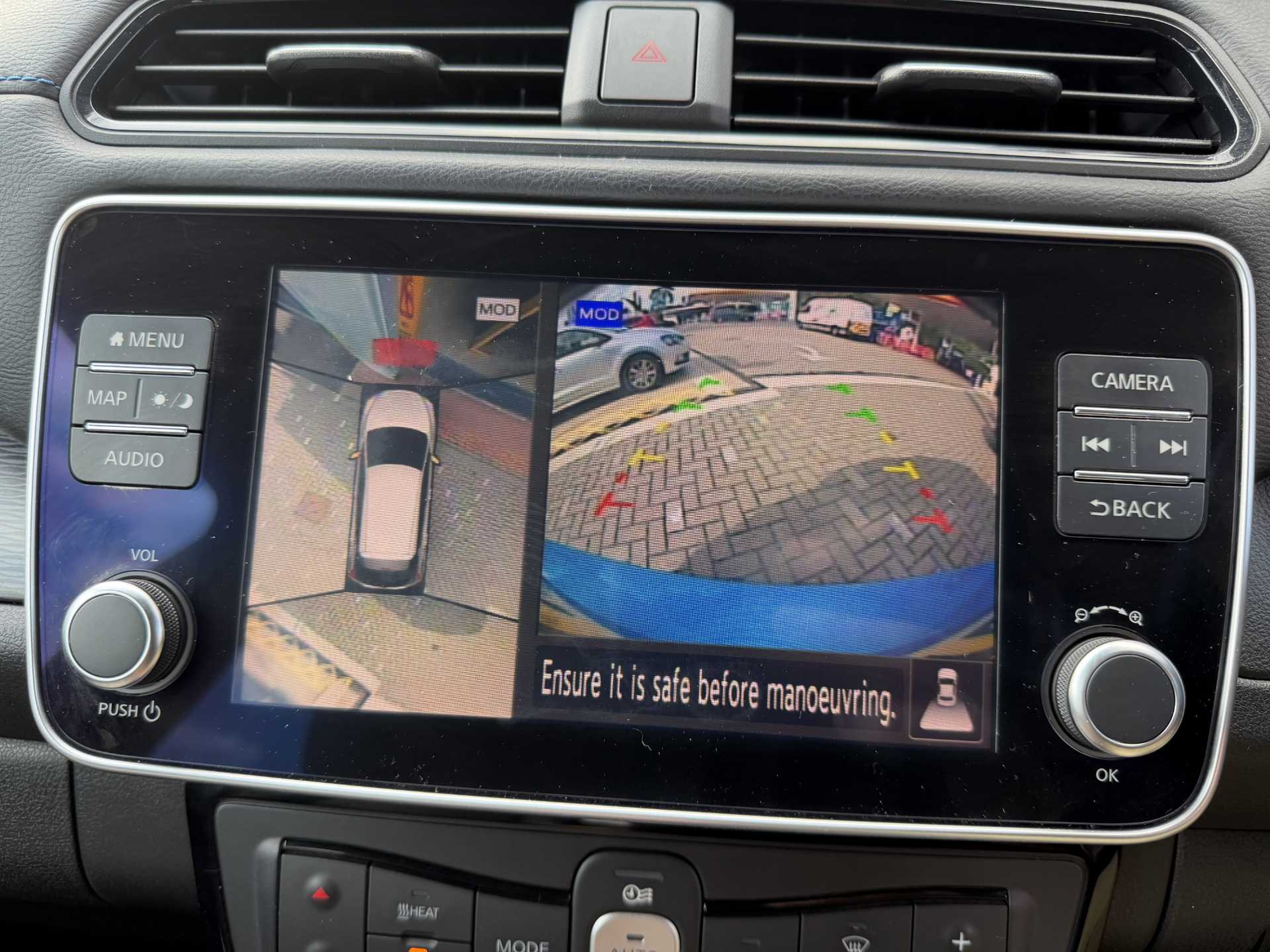 Nissan LEAF 110kW N-Connecta 40kWh 5dr Auto — image 14