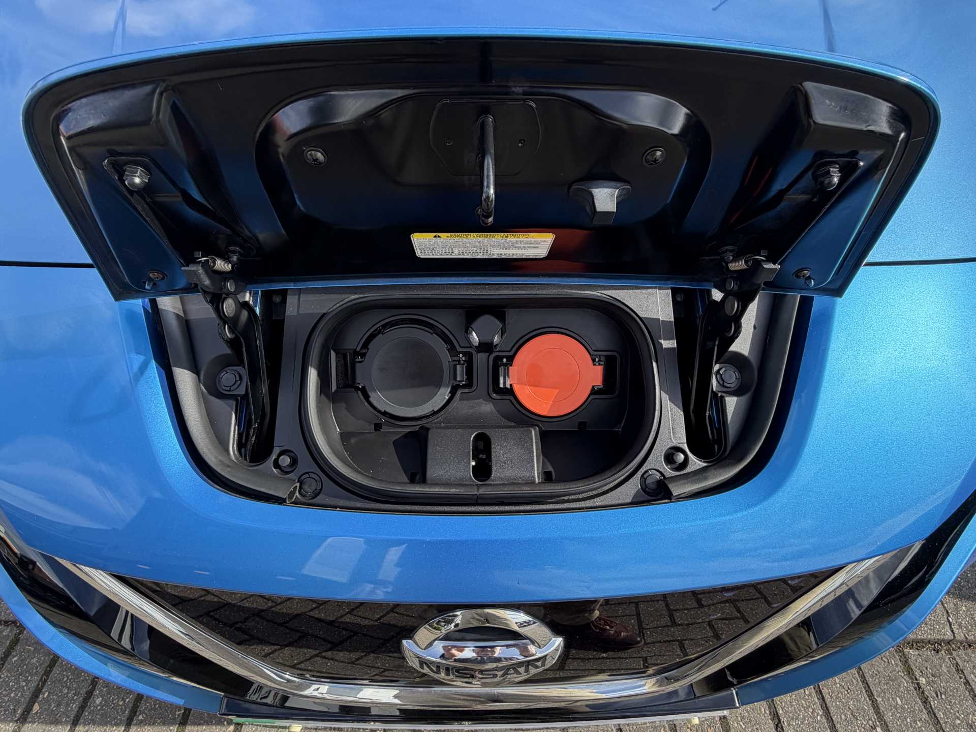 Nissan LEAF 110kW N-Connecta 40kWh 5dr Auto — image 19