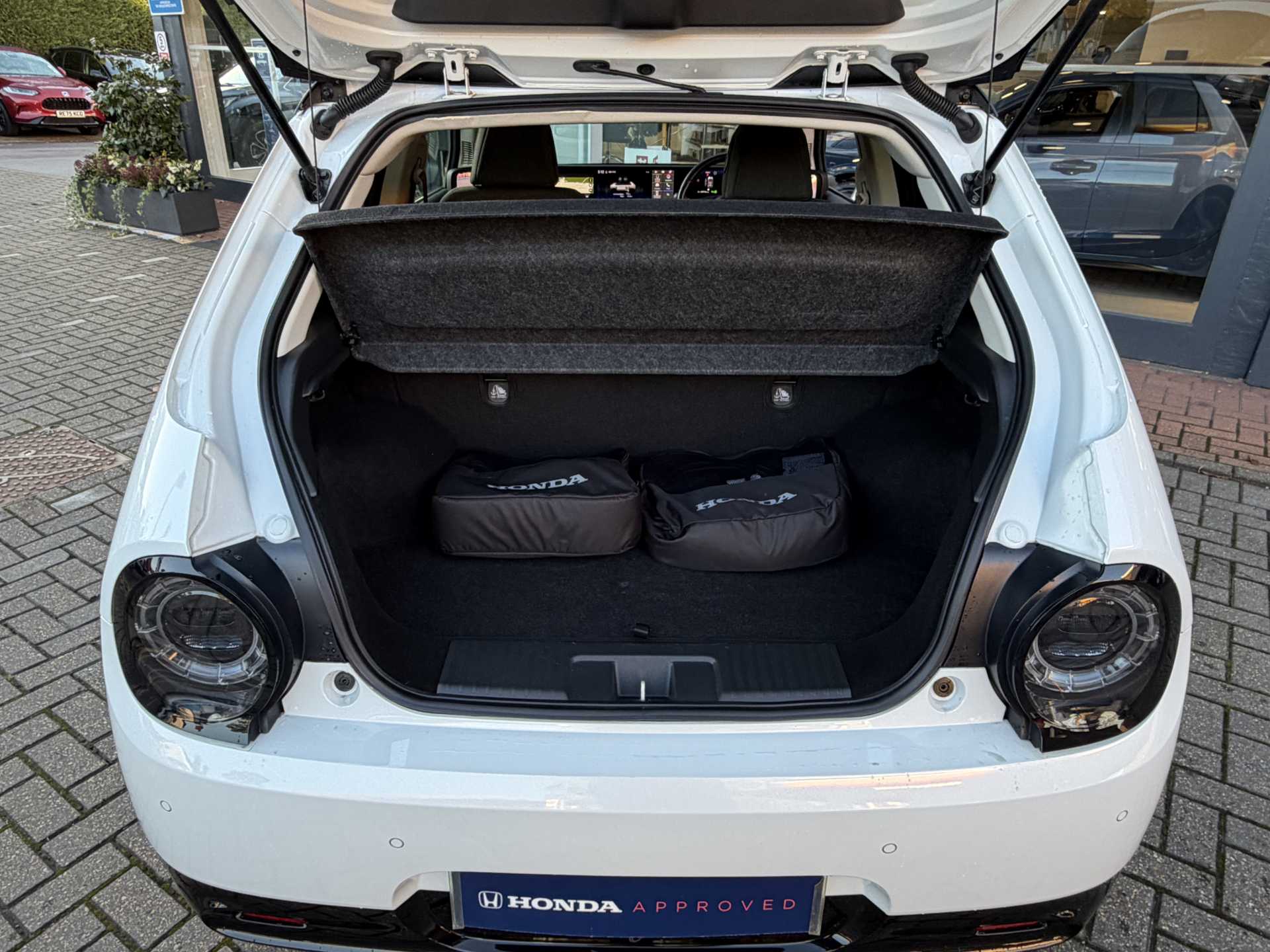 Honda e 113kW Advance 36kWh 5dr Auto - Image 13