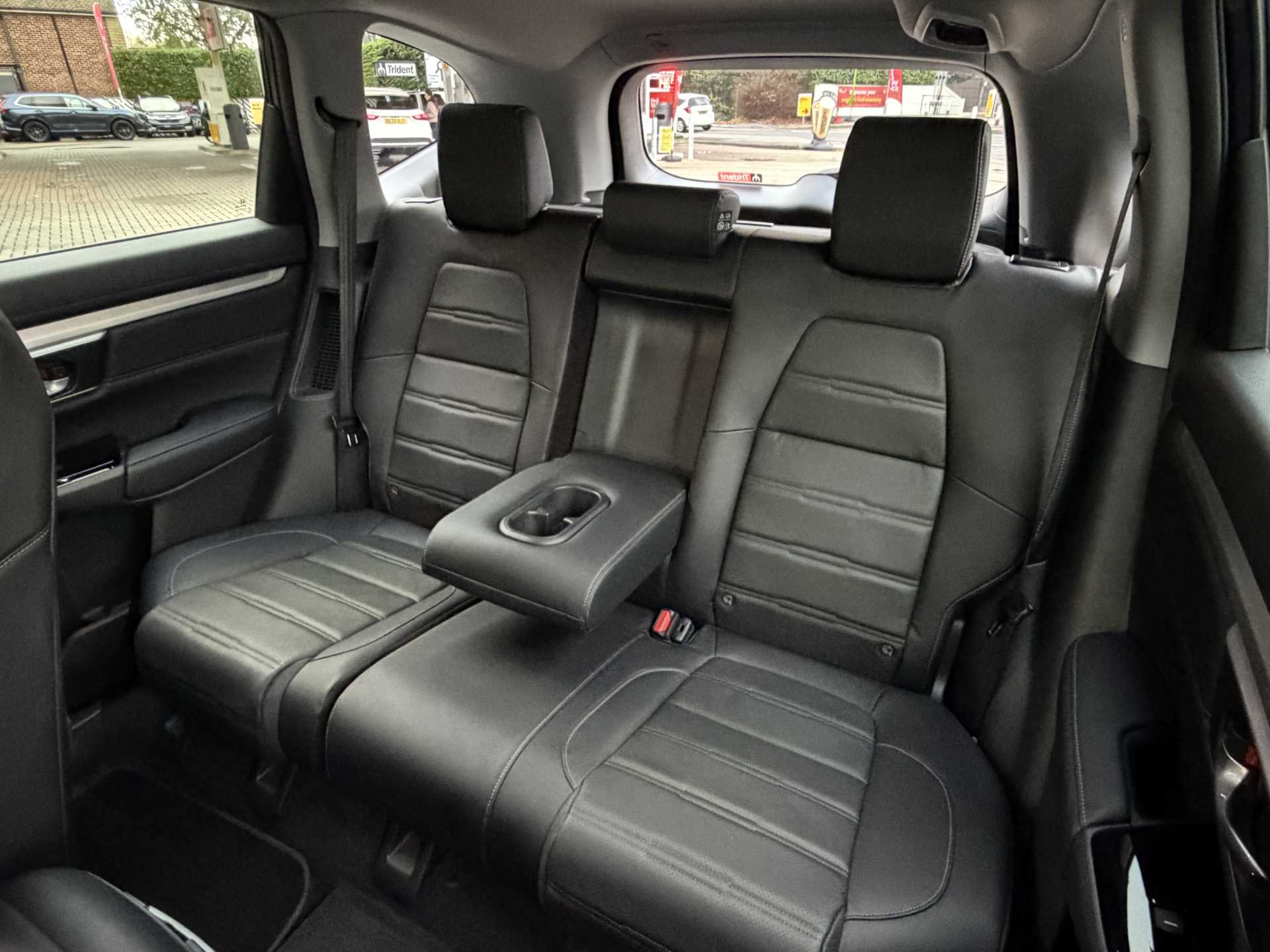 Honda CR-V 2.0 i-MMD Hybrid SR  2WD 5dr eCVT - Image 8