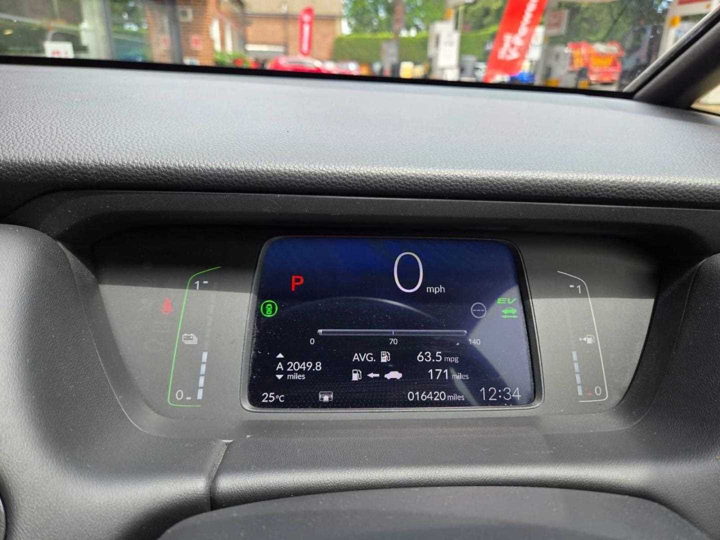 Honda JAZZ 1.5 i-MMD Hybrid EX 5dr eCVT - Image 11