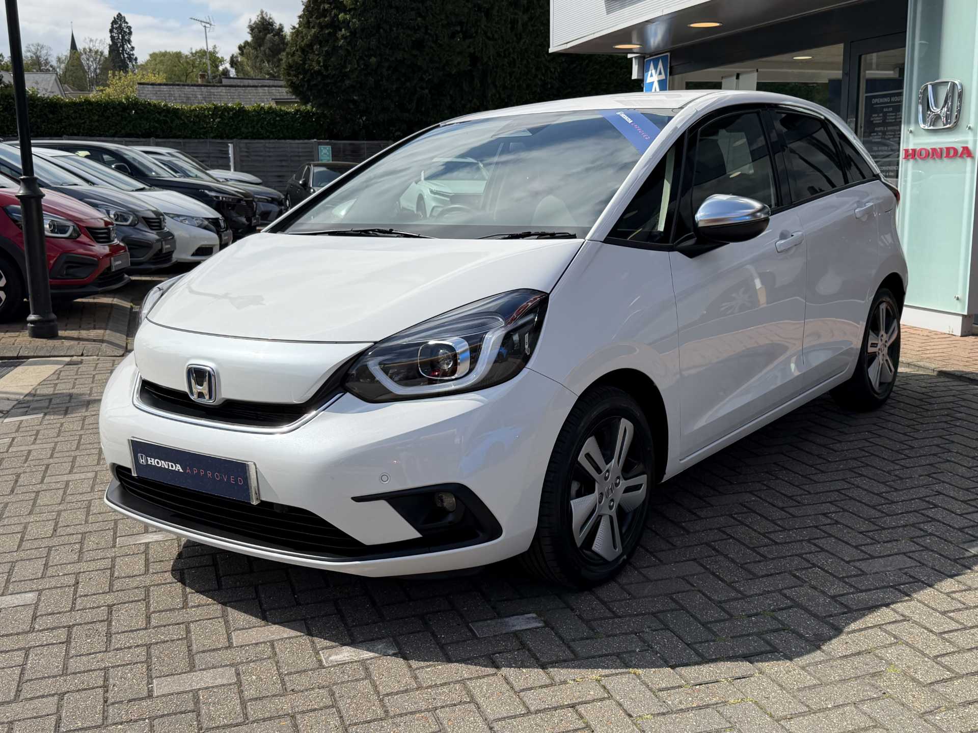 Honda Jazz 1.5 i-MMD Hybrid EX 5dr eCVT - Image 10