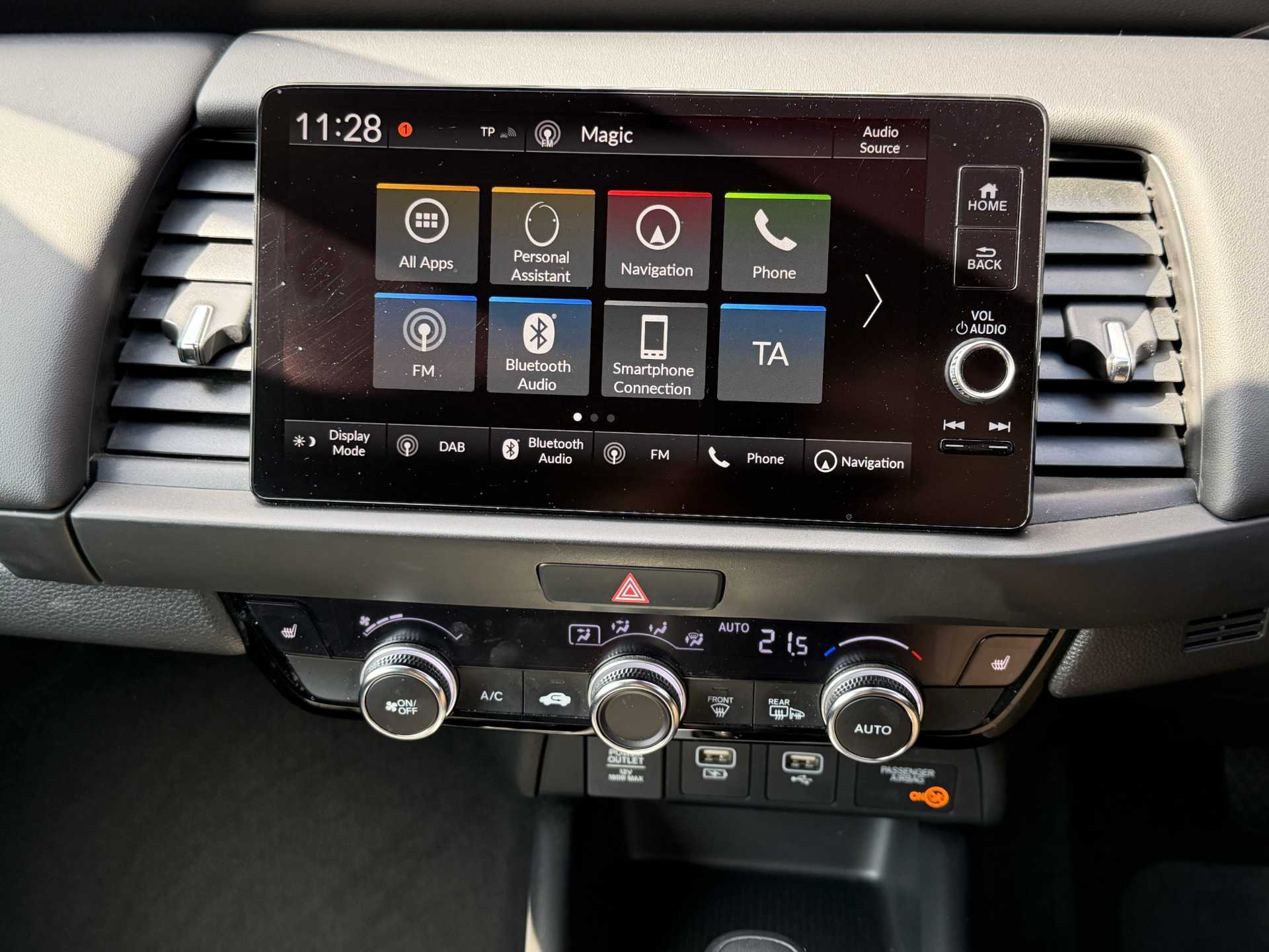 Honda Jazz 1.5 i-MMD Hybrid EX 5dr eCVT - Image 16