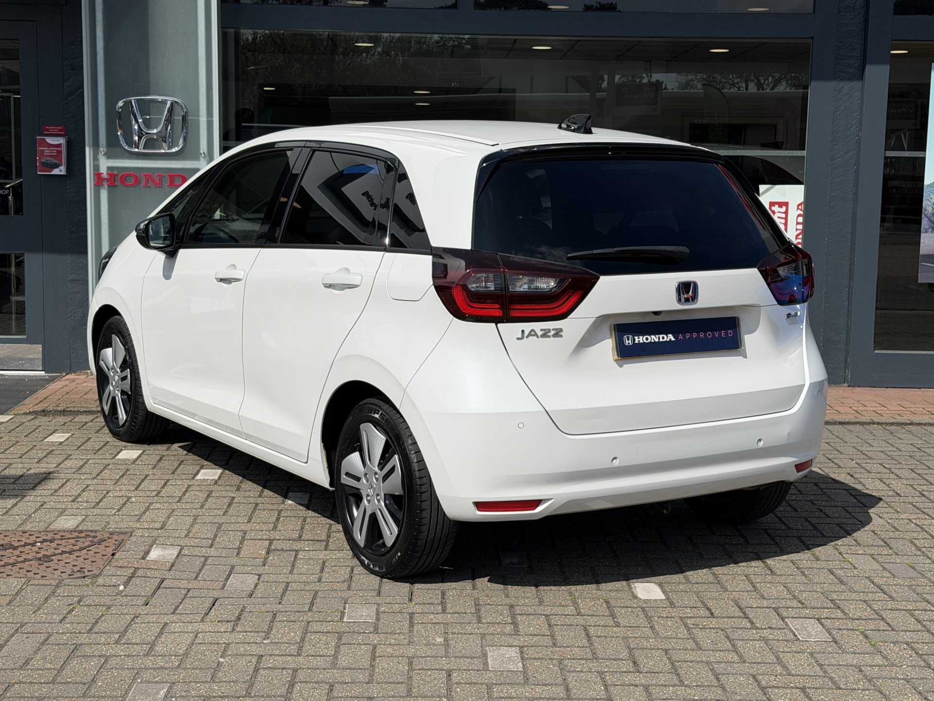 Honda Jazz 1.5 i-MMD Hybrid EX 5dr eCVT - Image 3