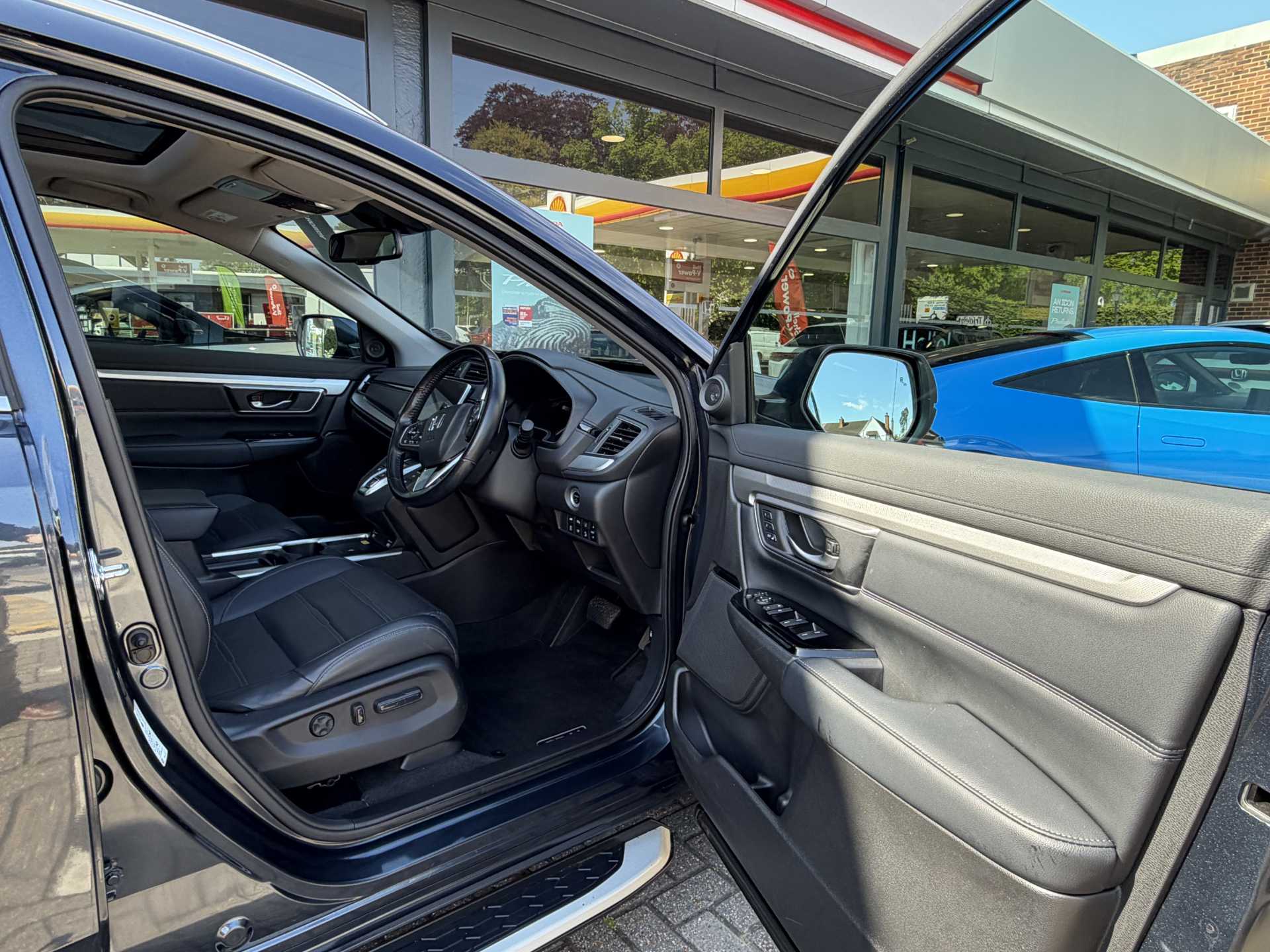 Honda CR-V 2.0 i-MMD Hybrid EX 5dr eCVT - Image 15