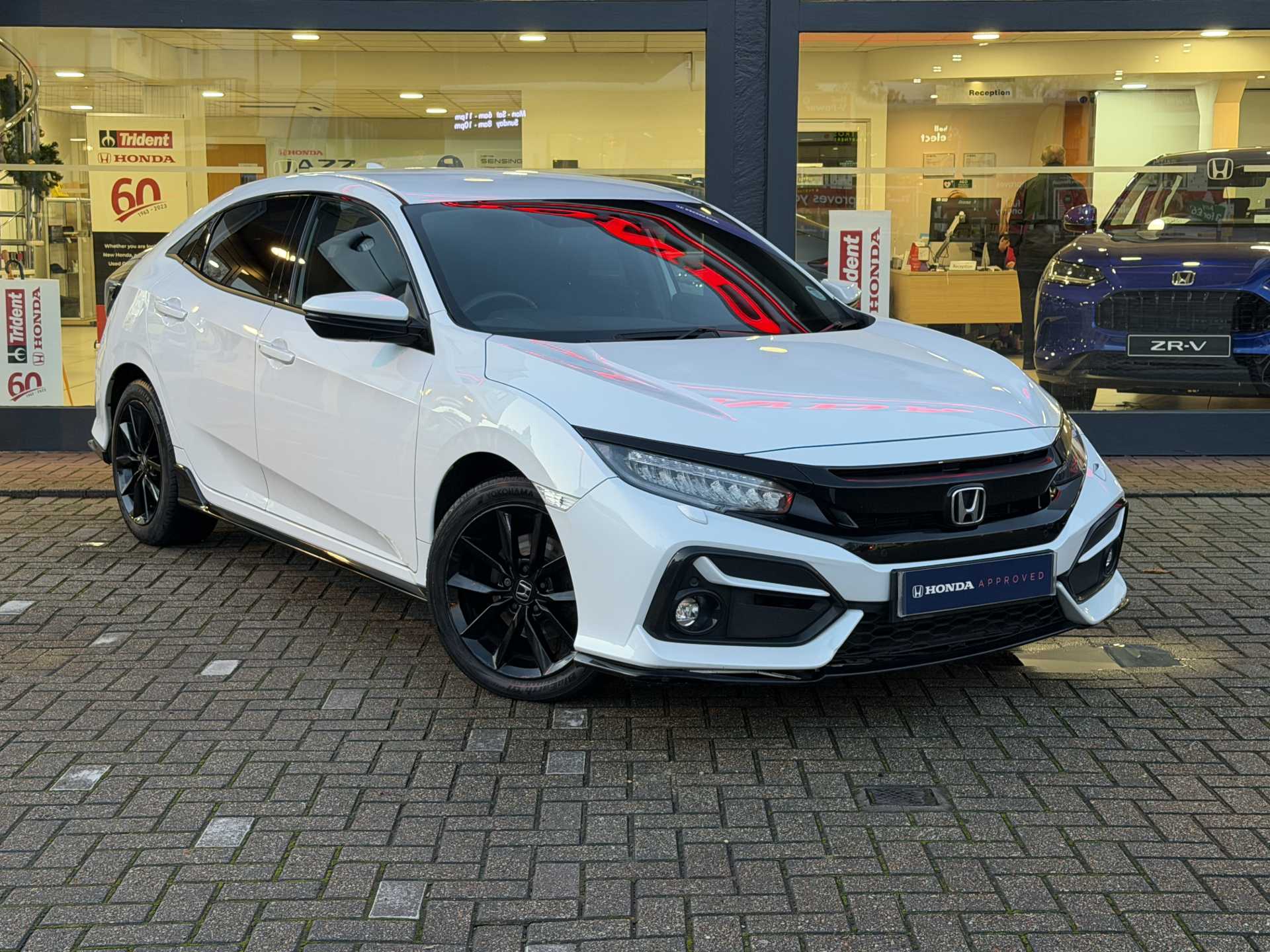Honda Civic 1.5 VTEC Turbo Sport 5dr CVT - Image 1