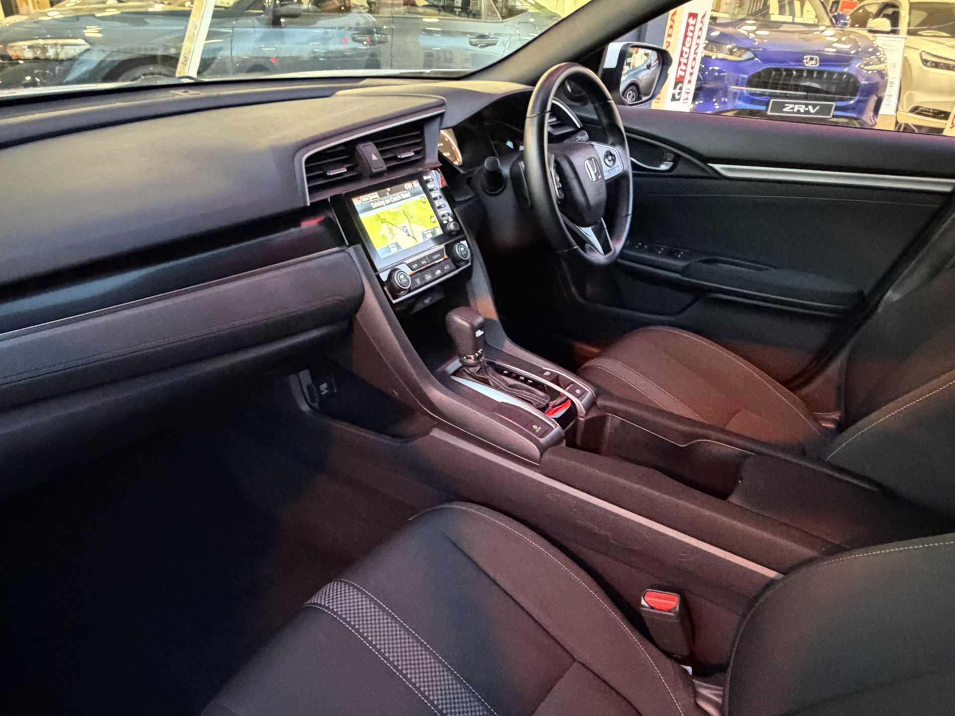 Honda Civic 1.5 VTEC Turbo Sport 5dr CVT - Image 2