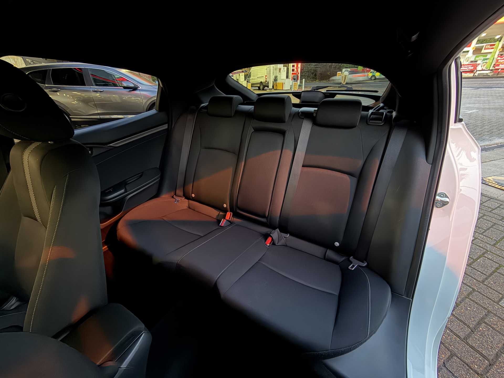 Honda Civic 1.5 VTEC Turbo Sport 5dr CVT - Image 8