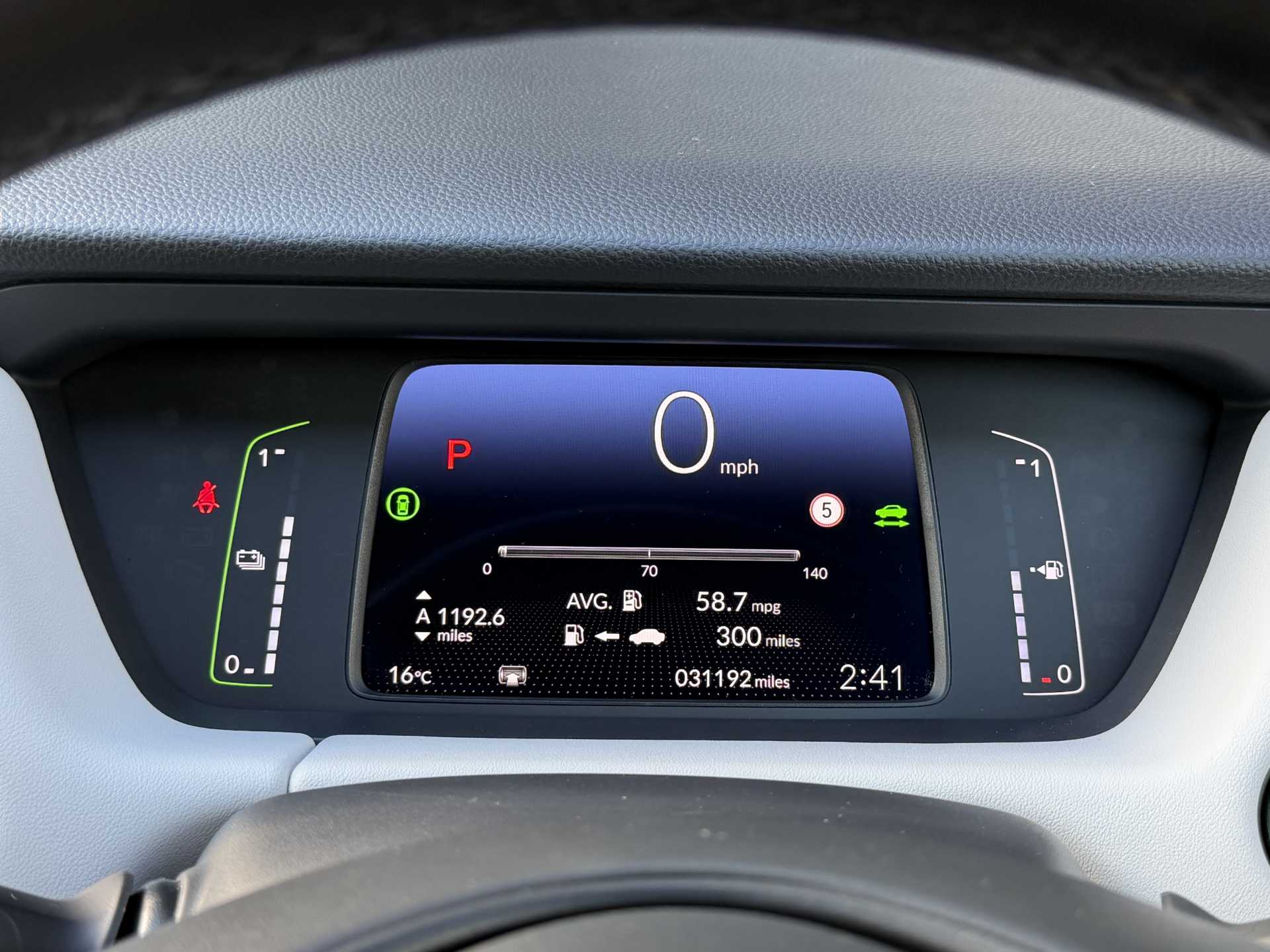 Honda Jazz 1.5 i-MMD Hybrid EX 5dr eCVT - Image 11