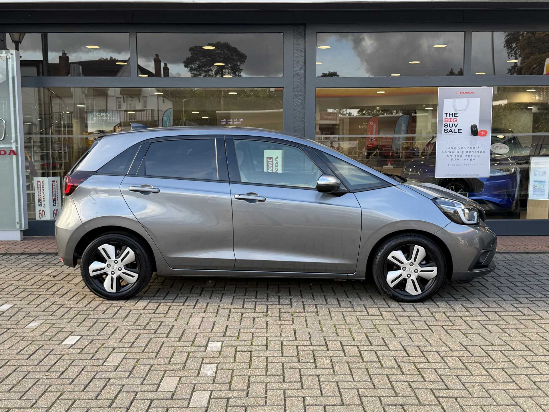 Honda Jazz 1.5 i-MMD Hybrid EX 5dr eCVT - Image 5