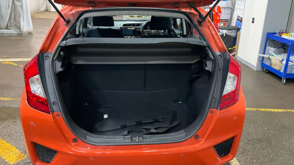 Honda Jazz 1.3 SE 5dr CVT - Image 10