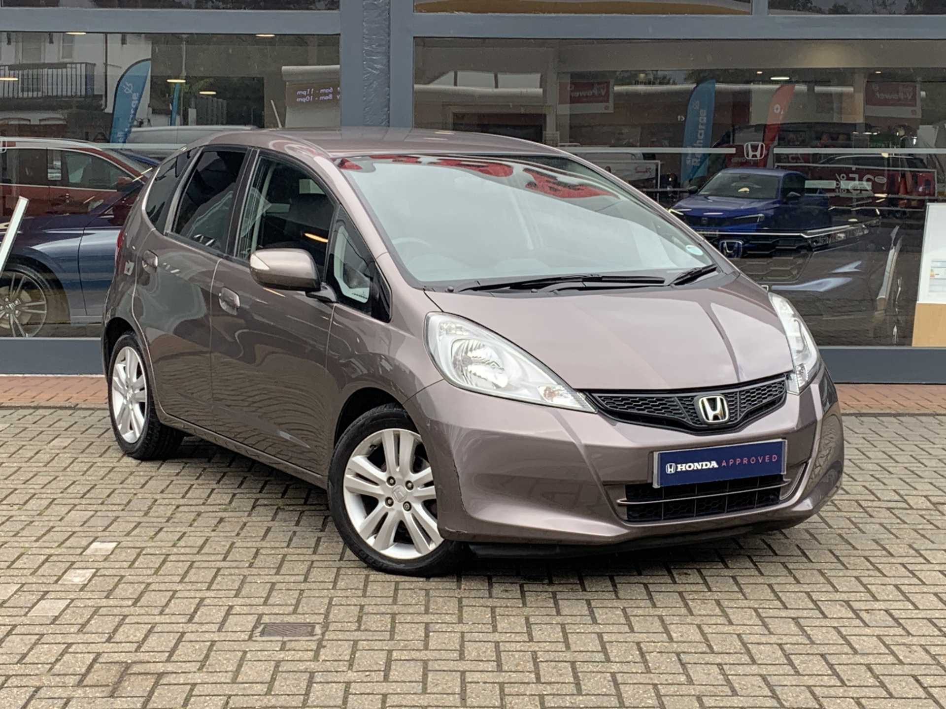 Honda Jazz 1.4 i-VTEC ES Plus 5dr - Image 1