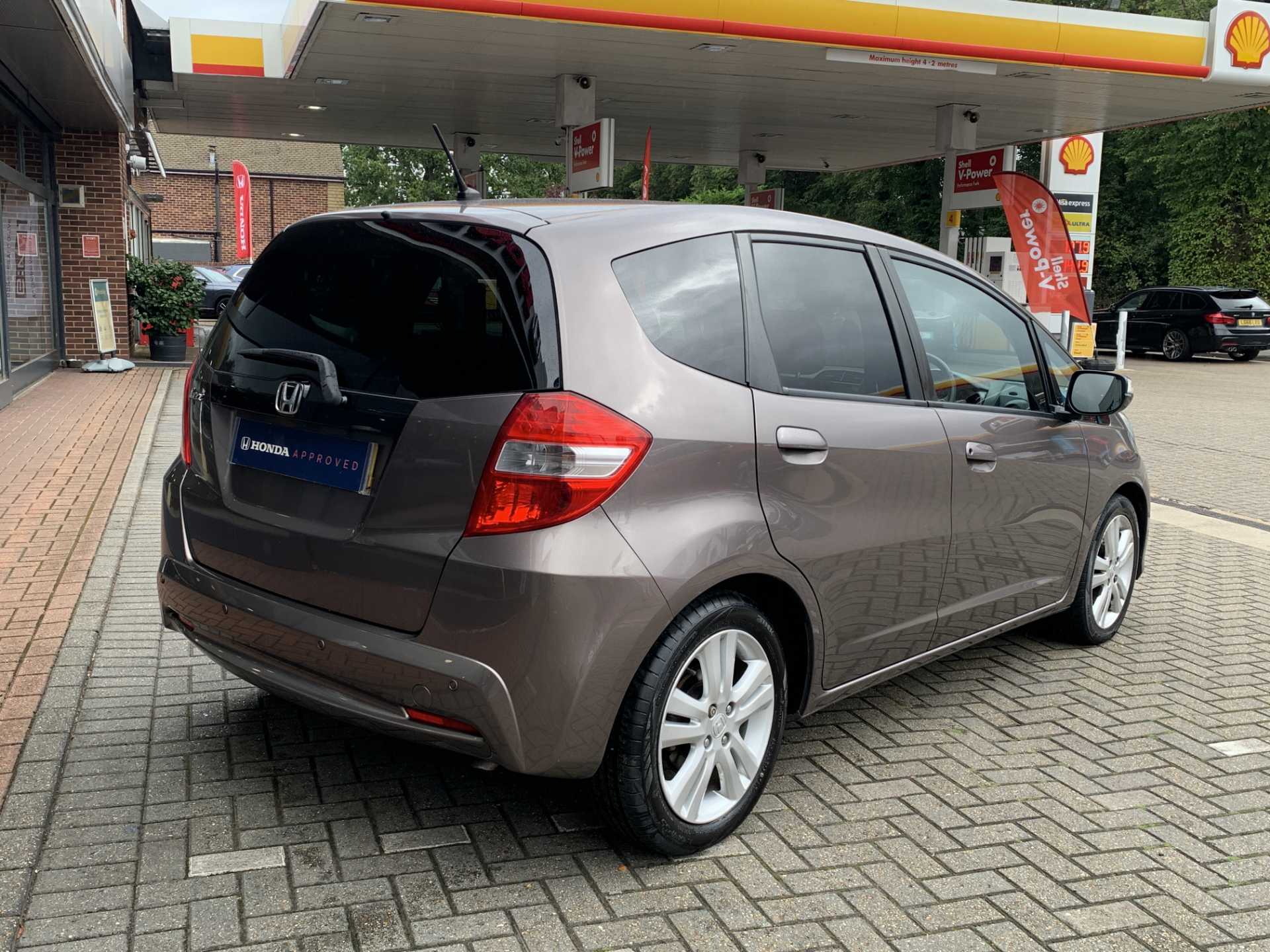 Honda Jazz 1.4 i-VTEC ES Plus 5dr - Image 12
