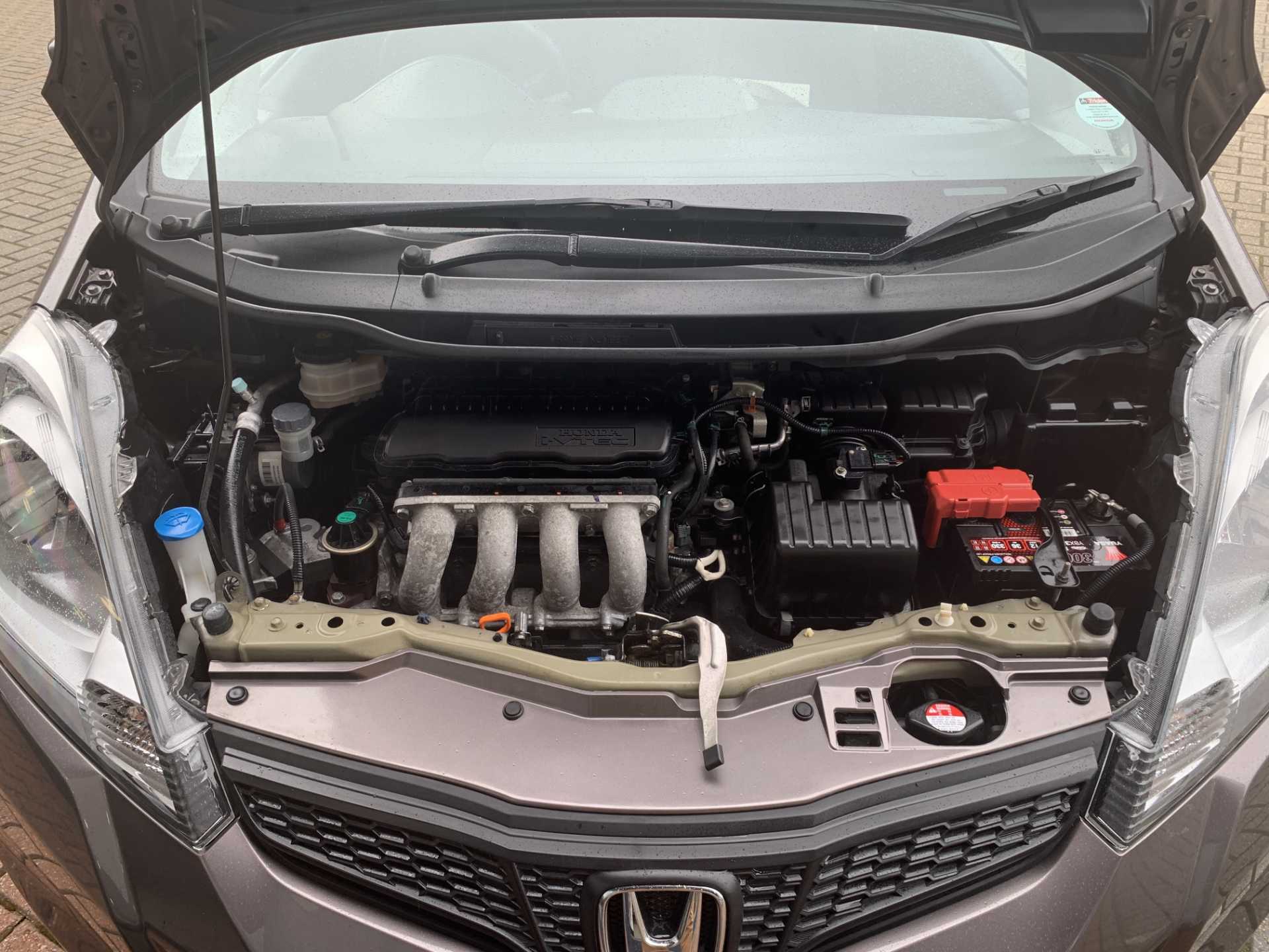Honda Jazz 1.4 i-VTEC ES Plus 5dr - Image 20