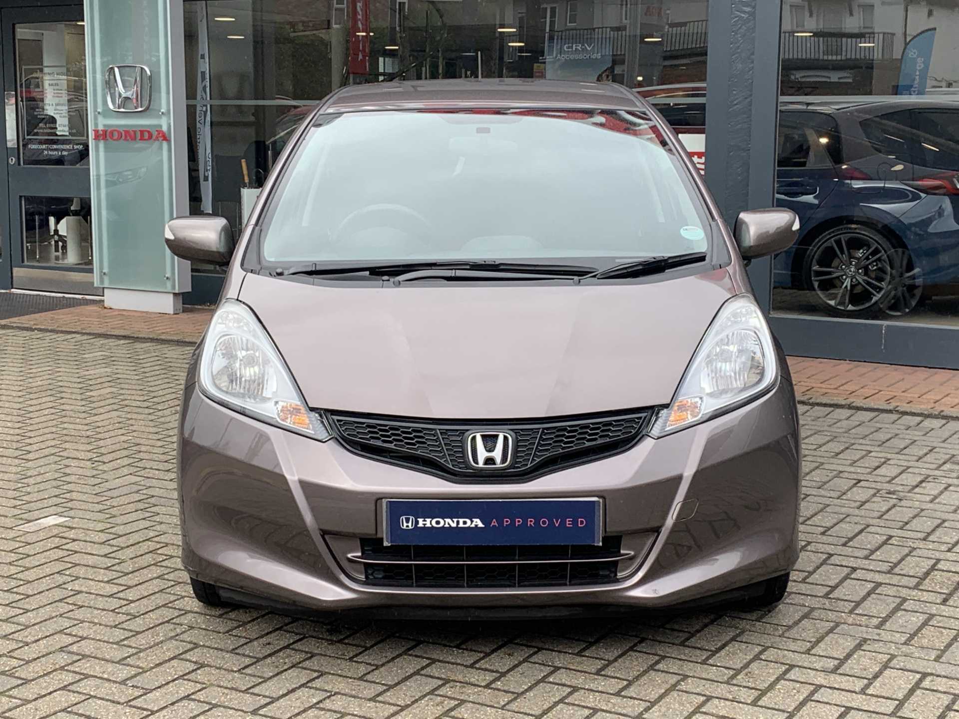 Honda Jazz 1.4 i-VTEC ES Plus 5dr - Image 6