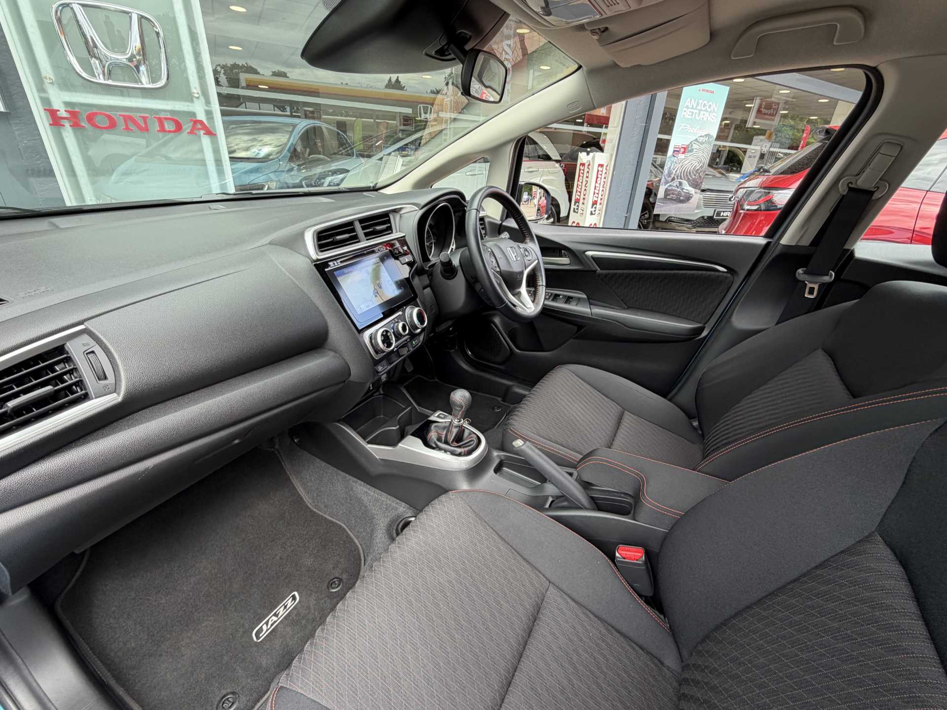 Honda Jazz 1.5 i-VTEC Sport Navi 5dr - Image 2