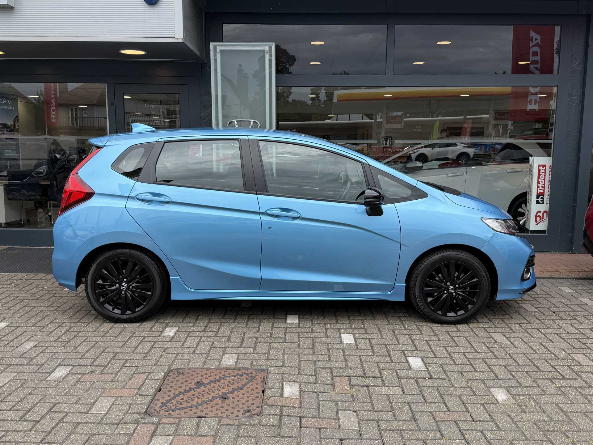 Honda Jazz 1.5 i-VTEC Sport Navi 5dr - Image 5