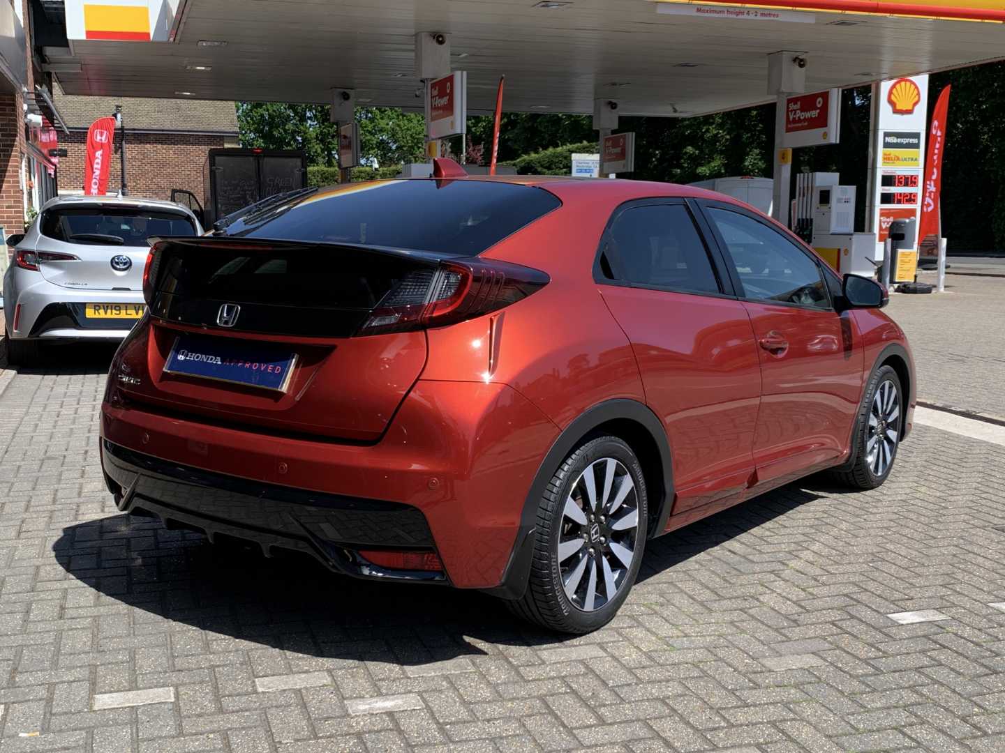 Honda CIVIC 1.8 i-VTEC SR 5dr Auto - Image 12