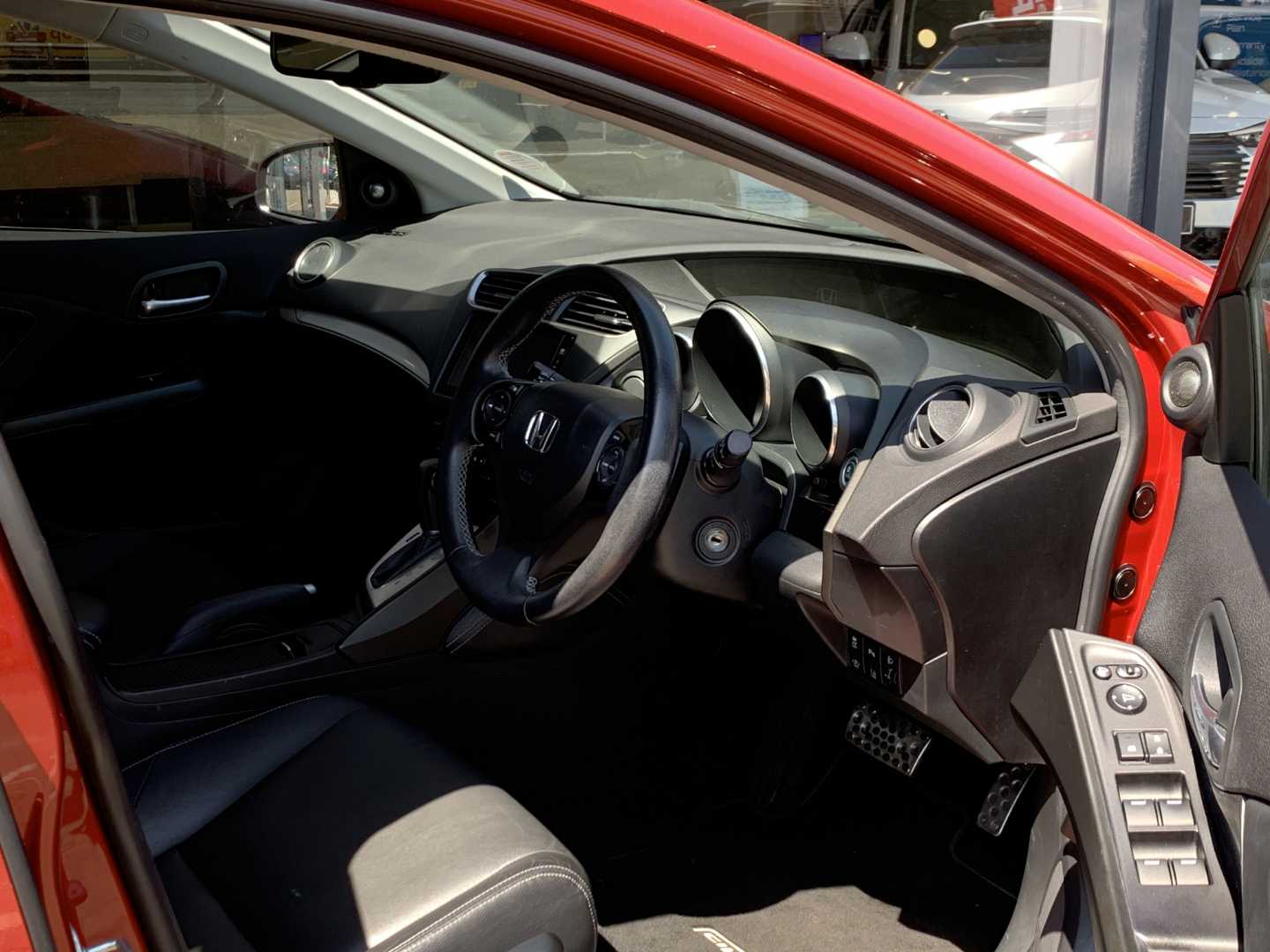Honda CIVIC 1.8 i-VTEC SR 5dr Auto - Image 15
