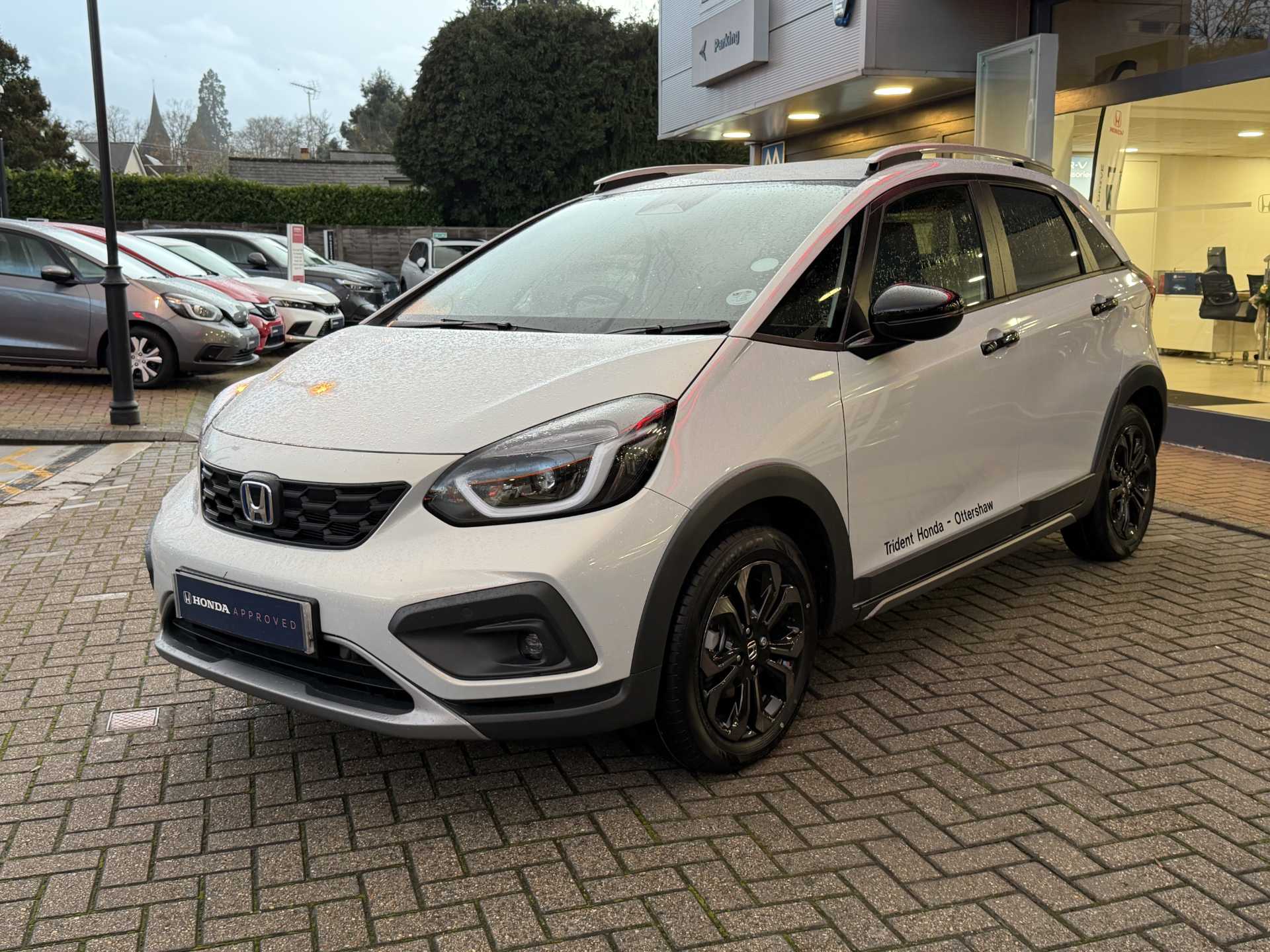 Honda Jazz 1.5 i-MMD Hybrid Crosstar Advance 5dr eCVT - Image 10
