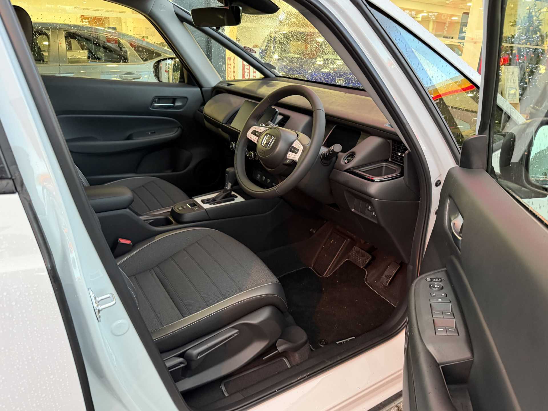 Honda Jazz 1.5 i-MMD Hybrid Crosstar Advance 5dr eCVT - Image 15