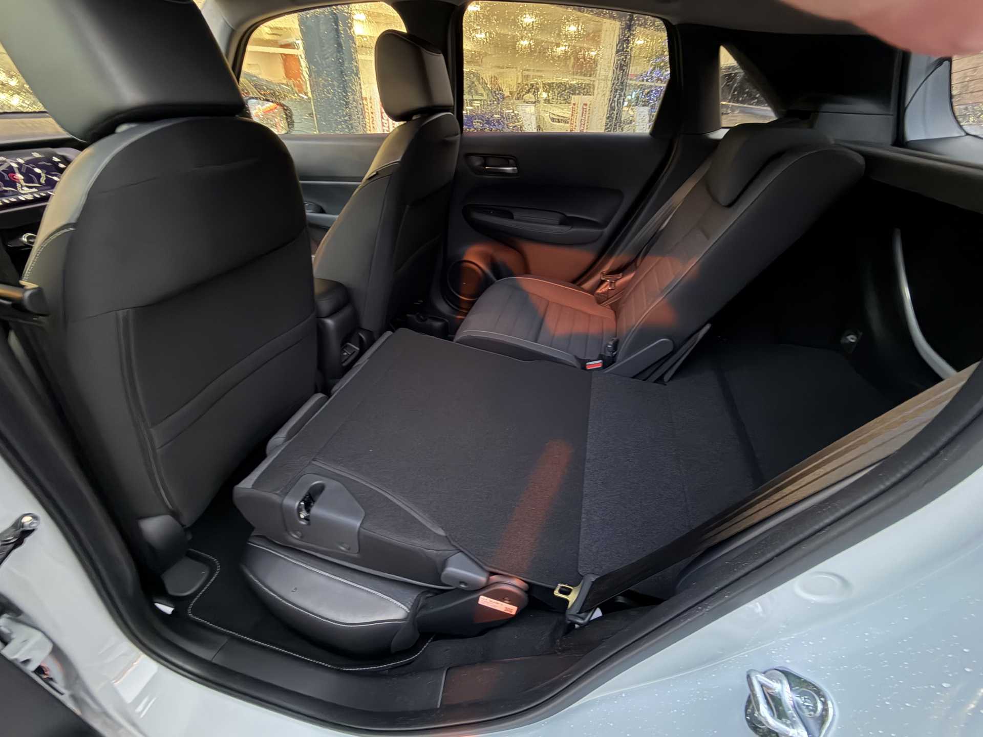 Honda Jazz 1.5 i-MMD Hybrid Crosstar Advance 5dr eCVT - Image 19