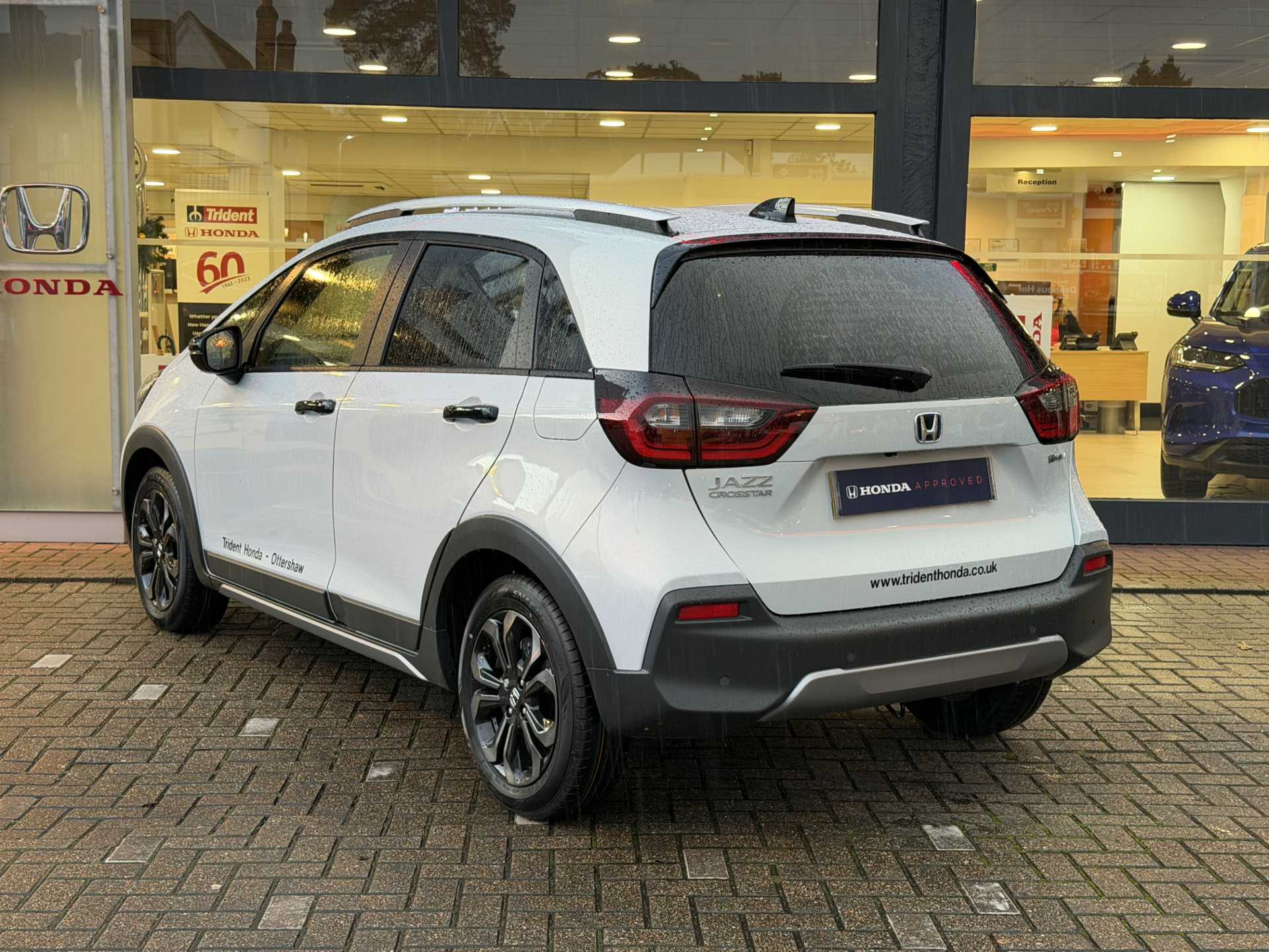 Honda Jazz 1.5 i-MMD Hybrid Crosstar Advance 5dr eCVT - Image 3