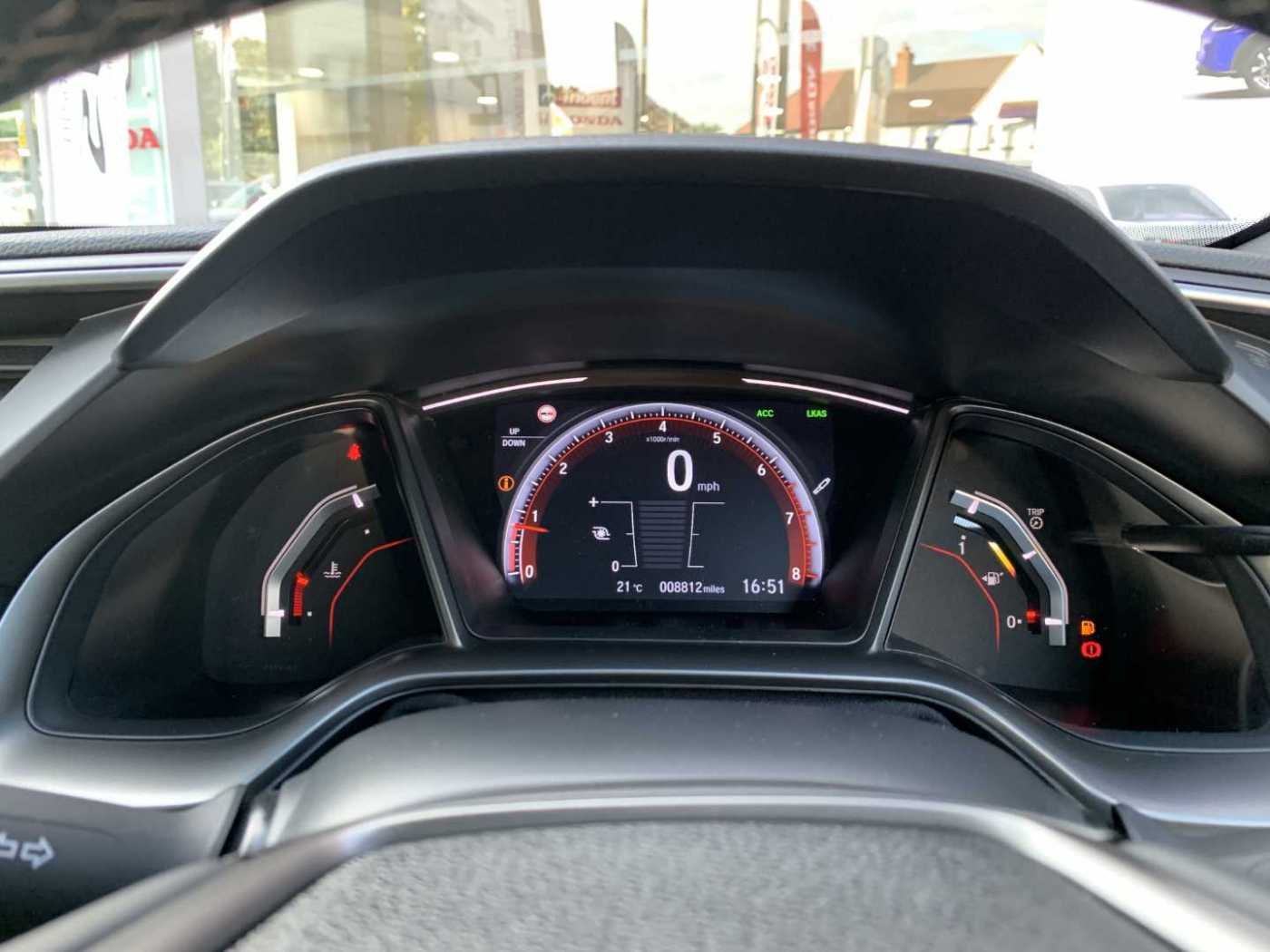 Honda Civic 1.5 VTEC Turbo Sport Plus 5dr — image 11