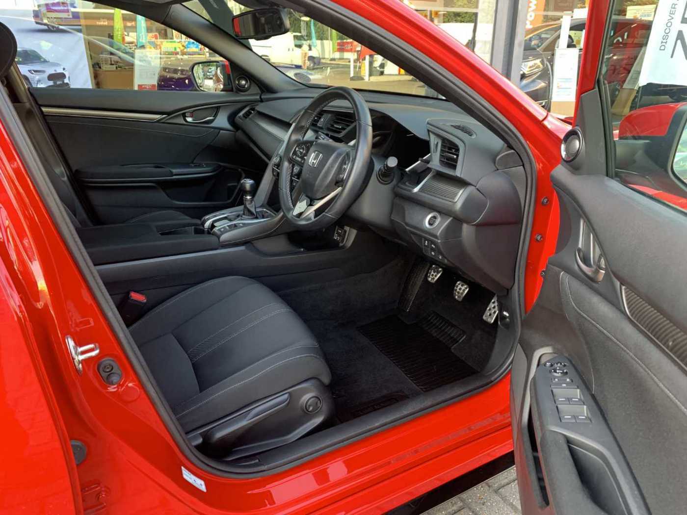 Honda Civic 1.5 VTEC Turbo Sport Plus 5dr — image 15