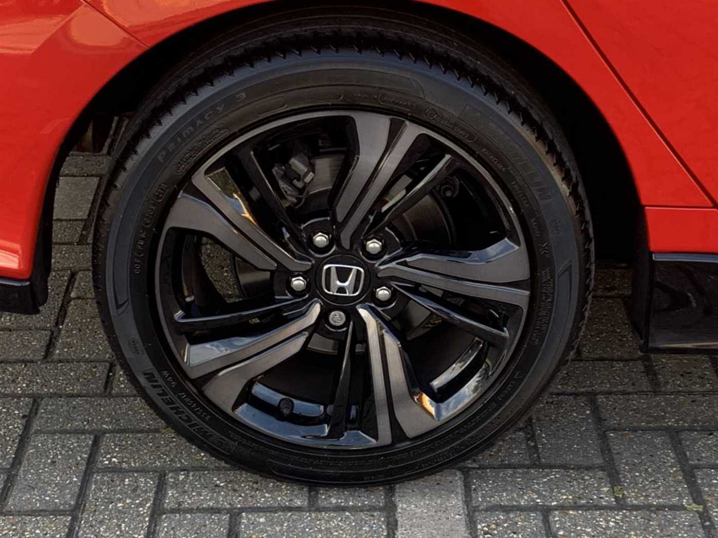 Honda Civic 1.5 VTEC Turbo Sport Plus 5dr — image 9