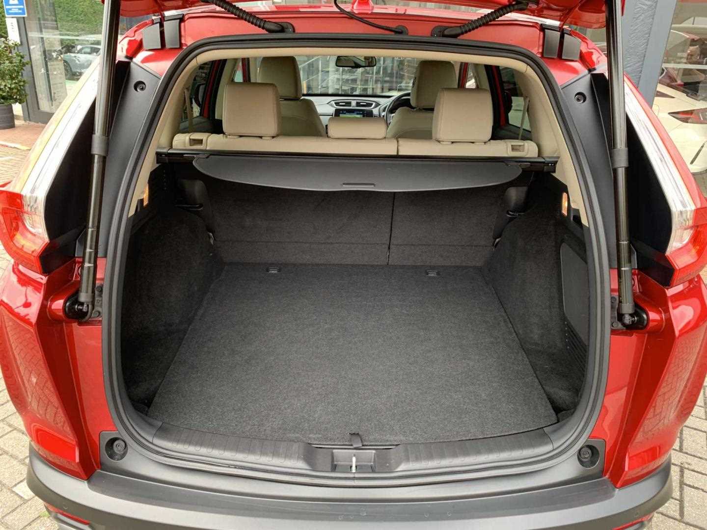 Honda CR-V 2.0 i-MMD Hybrid EX 5dr eCVT - Image 13
