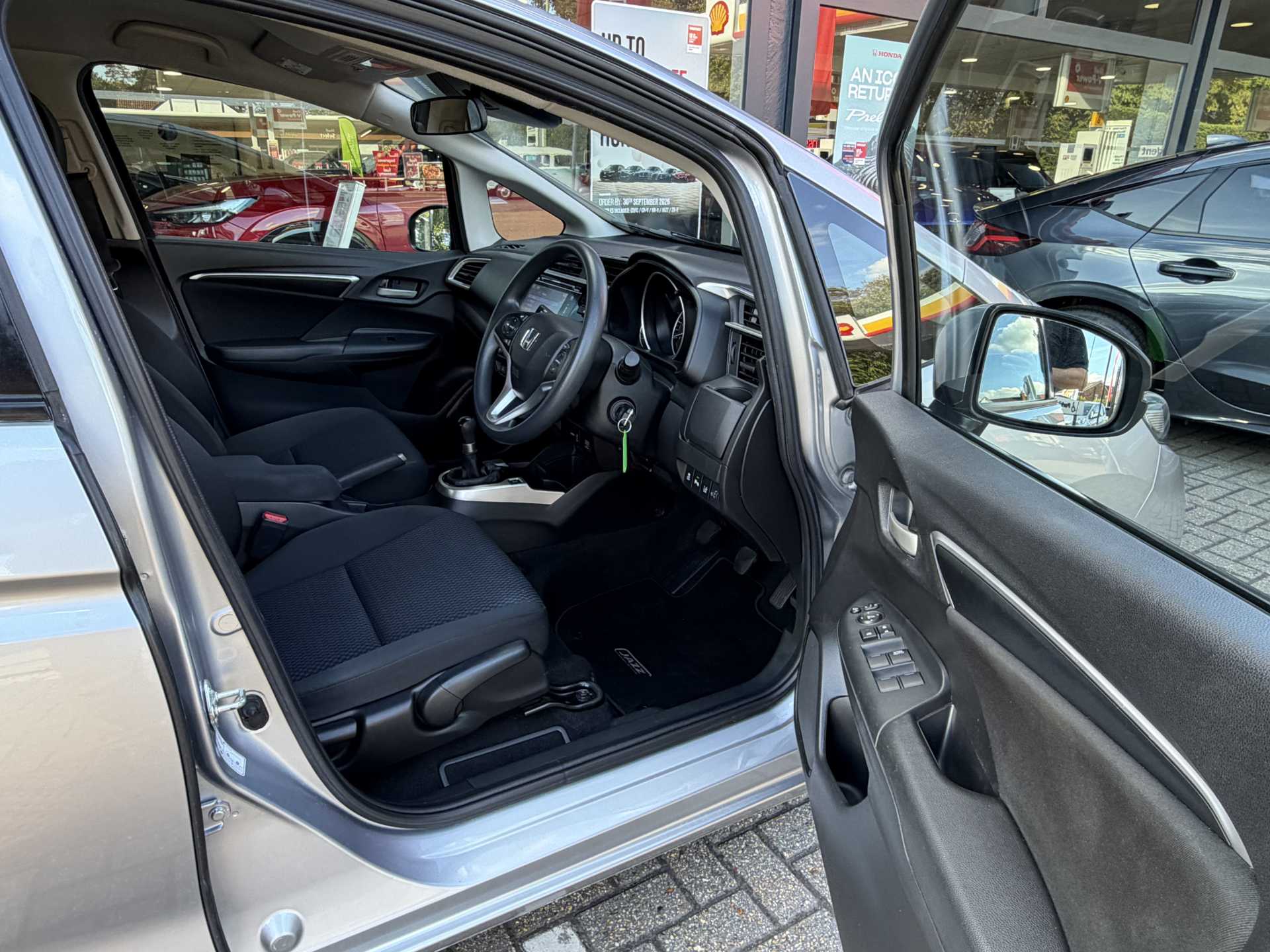 Honda Jazz 1.3 i-VTEC SE 5dr — image 15
