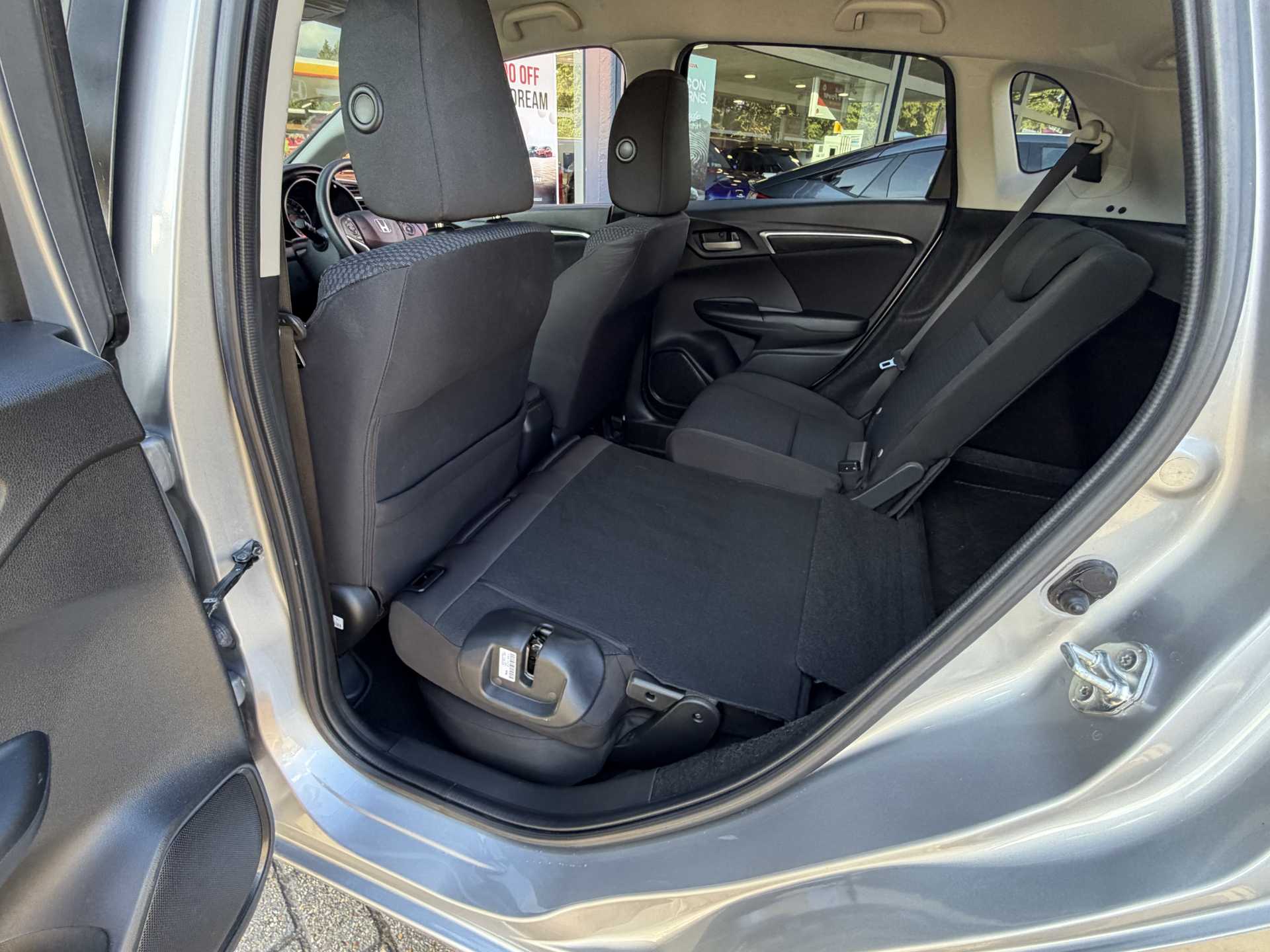 Honda Jazz 1.3 i-VTEC SE 5dr — image 19