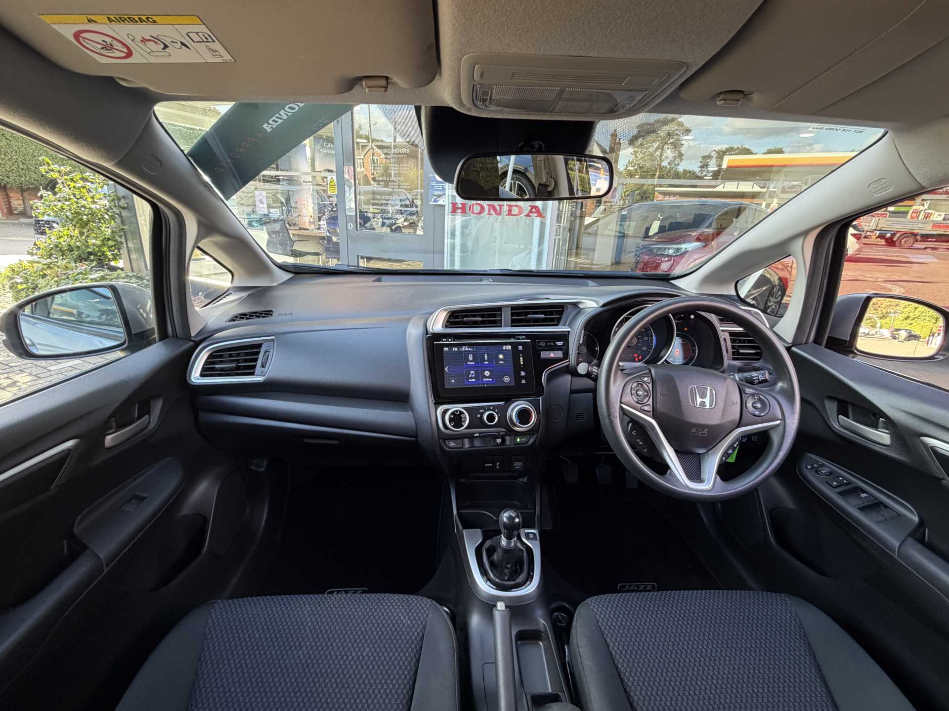 Honda Jazz 1.3 i-VTEC SE 5dr — image 4