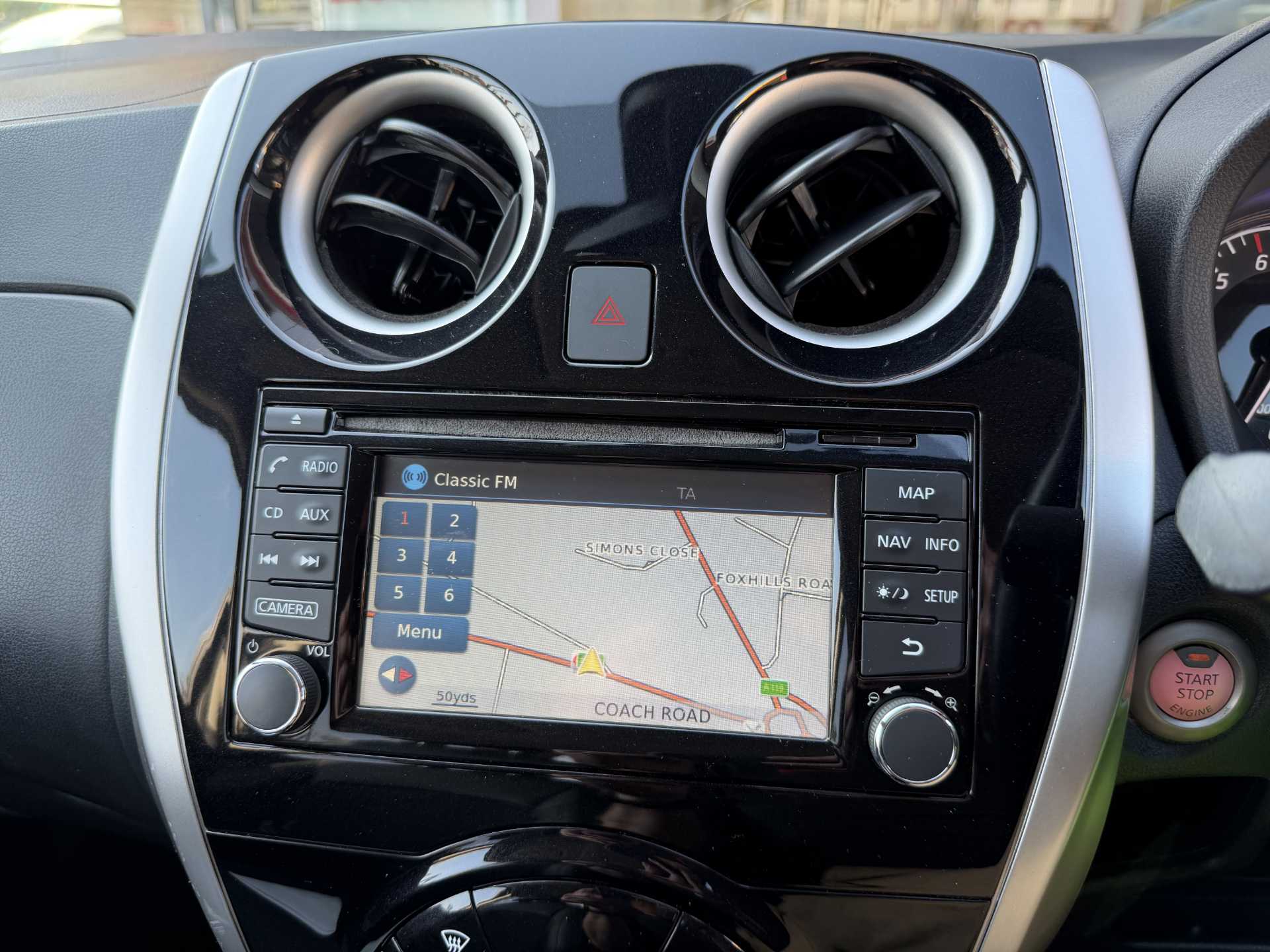 Nissan NOTE 1.2 DiG-S Tekna 5dr Auto - Image 16