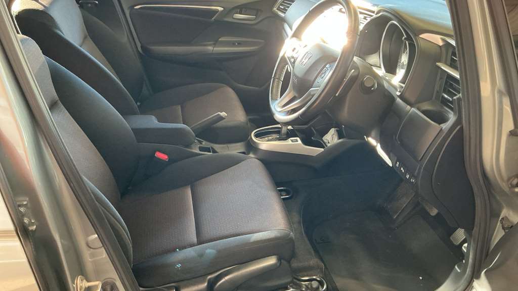 Honda Jazz 1.3 EX 5dr CVT — image 2