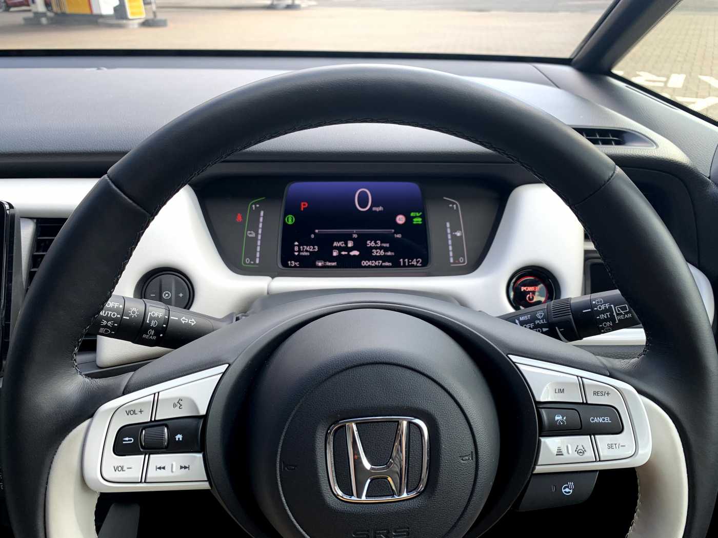 Honda Jazz 1.5 i-MMD Hybrid EX 5dr eCVT - Image 11